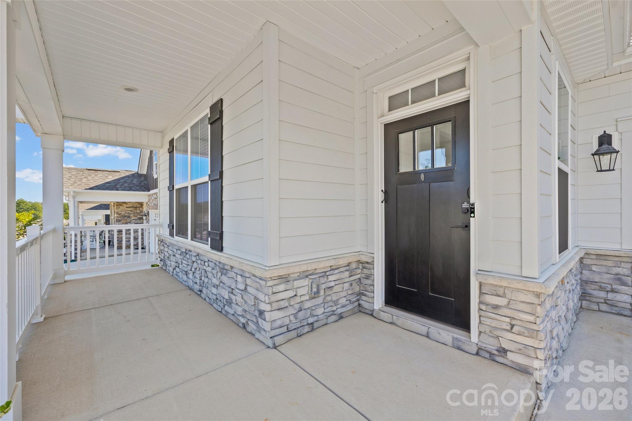 2028 Skyhawk Drive Property Photo 4