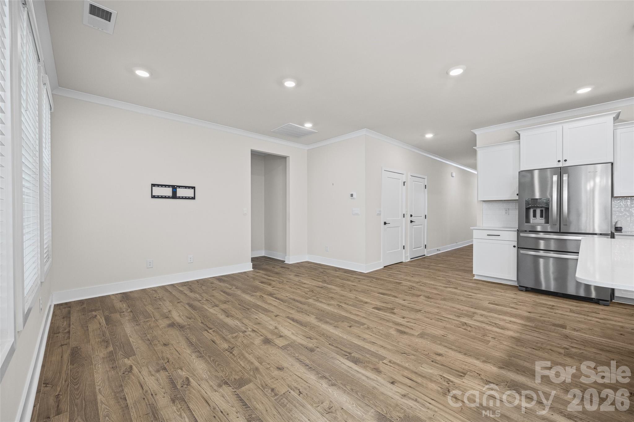 2028 Skyhawk Drive Property Photo 9