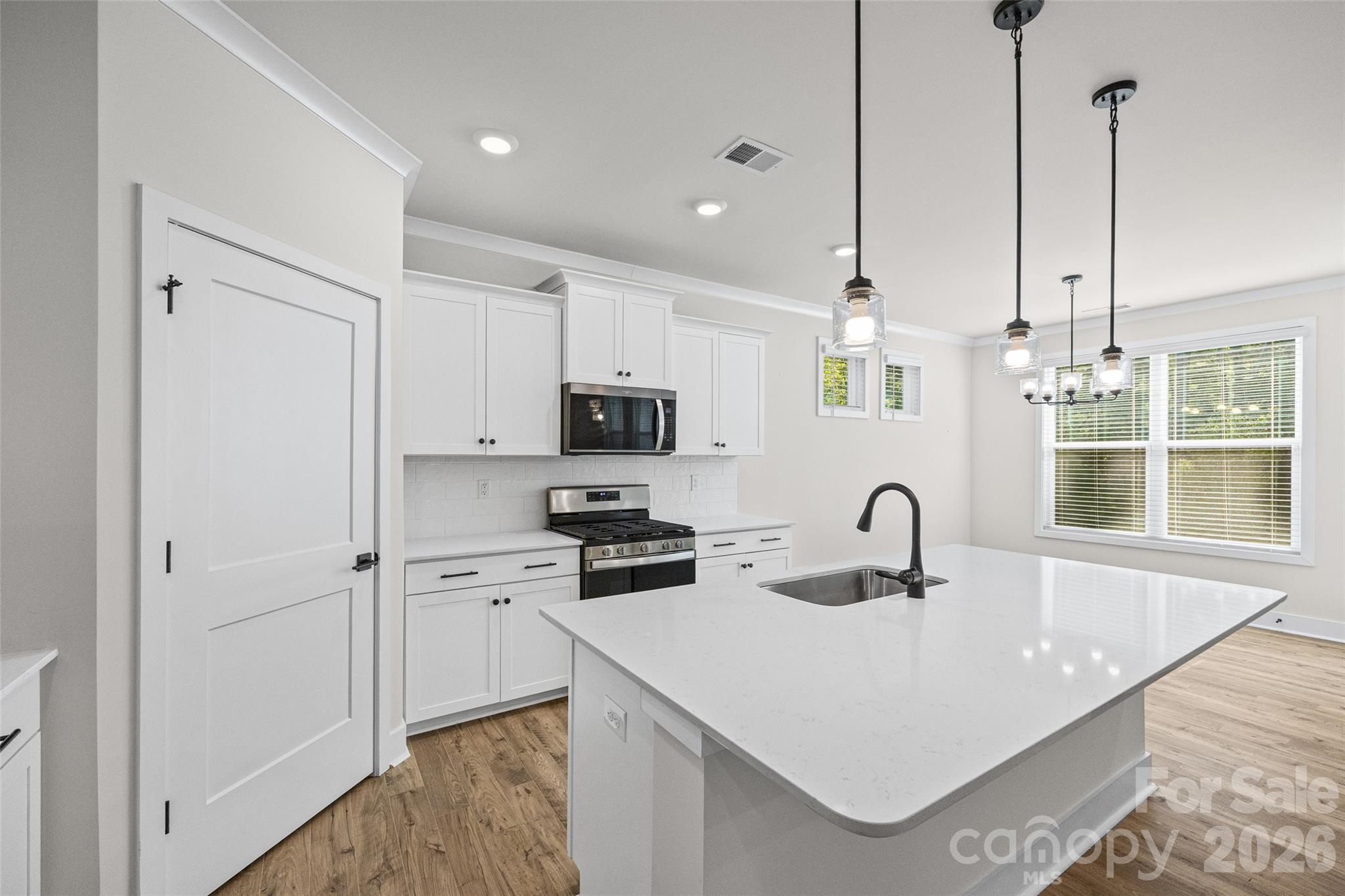 2028 Skyhawk Drive Property Photo 12