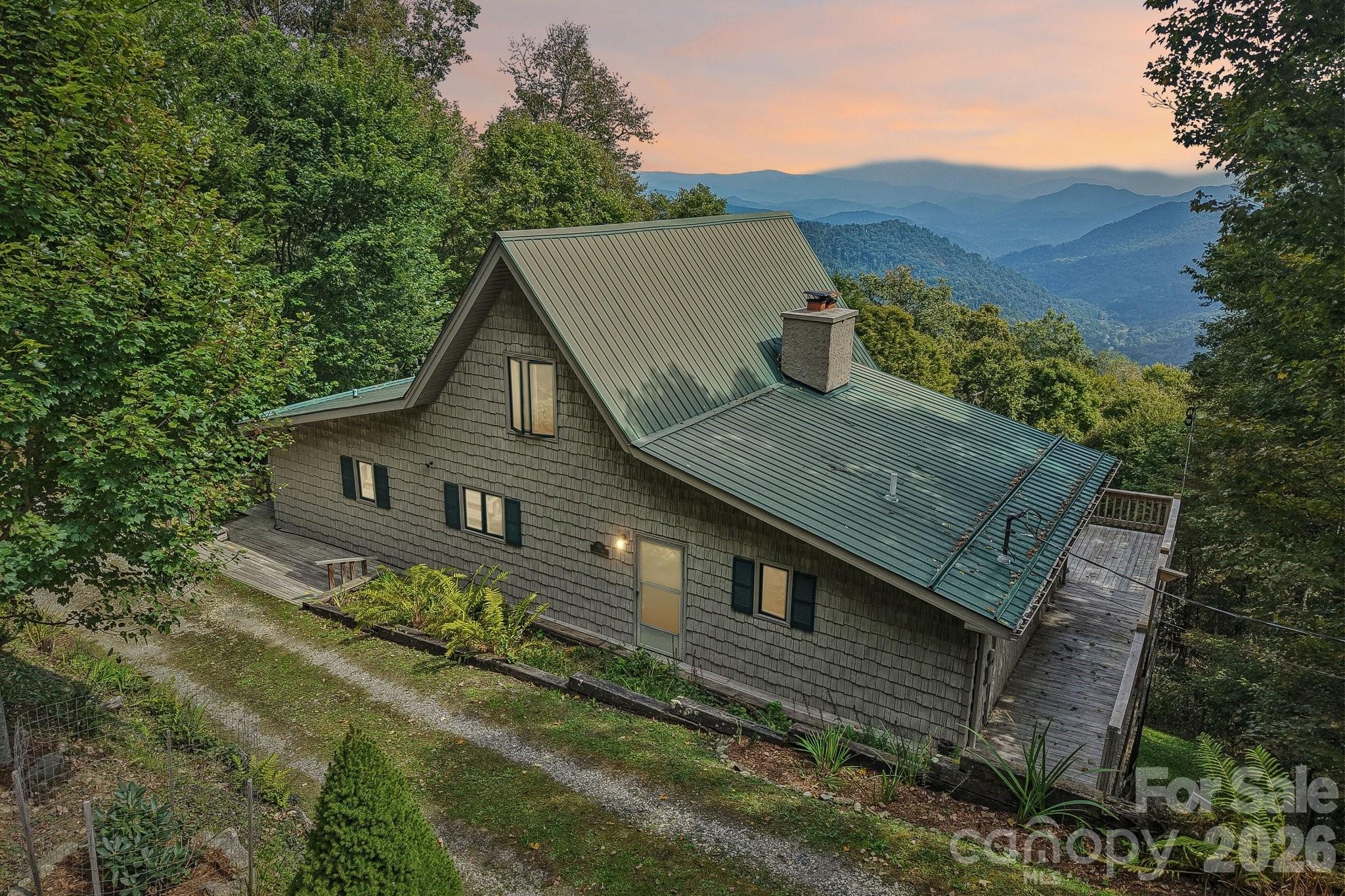 459 Lookout Drive Property Photo 1