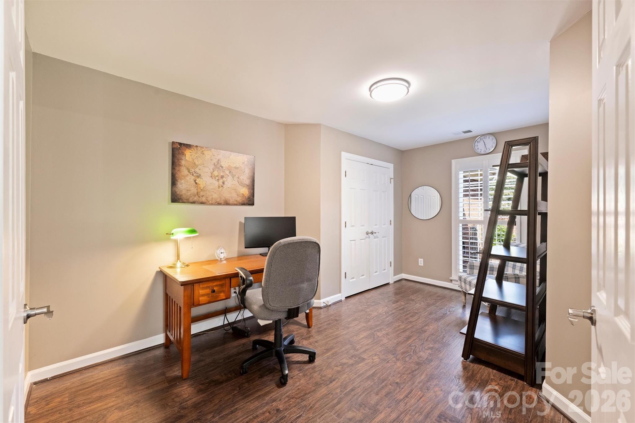 7035 Walton Heath Lane Property Photo 26