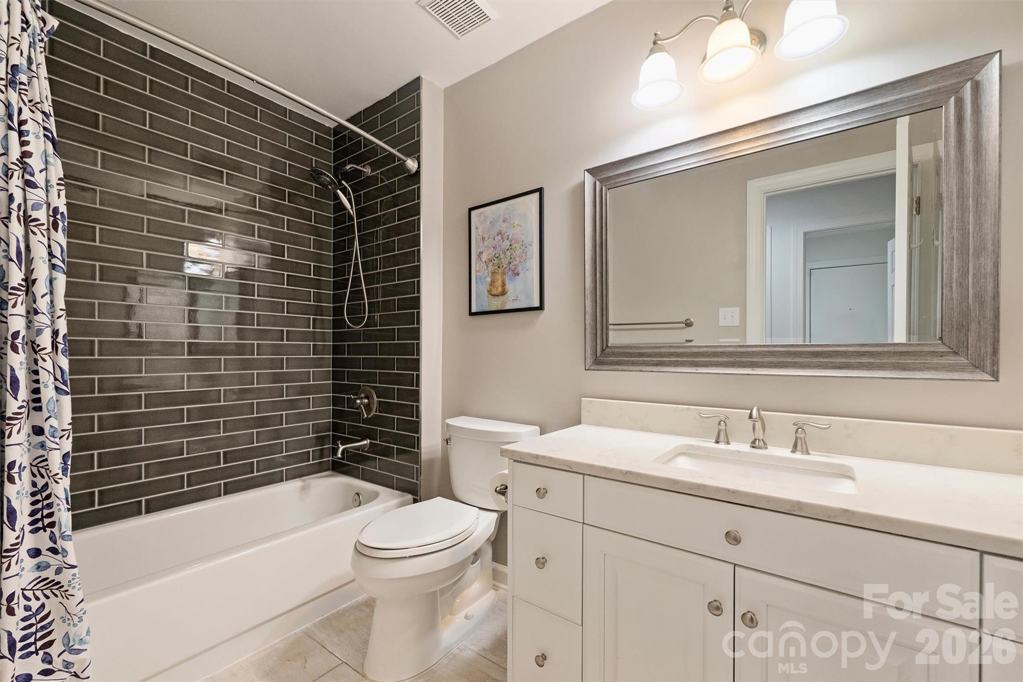 7035 Walton Heath Lane Property Photo 36