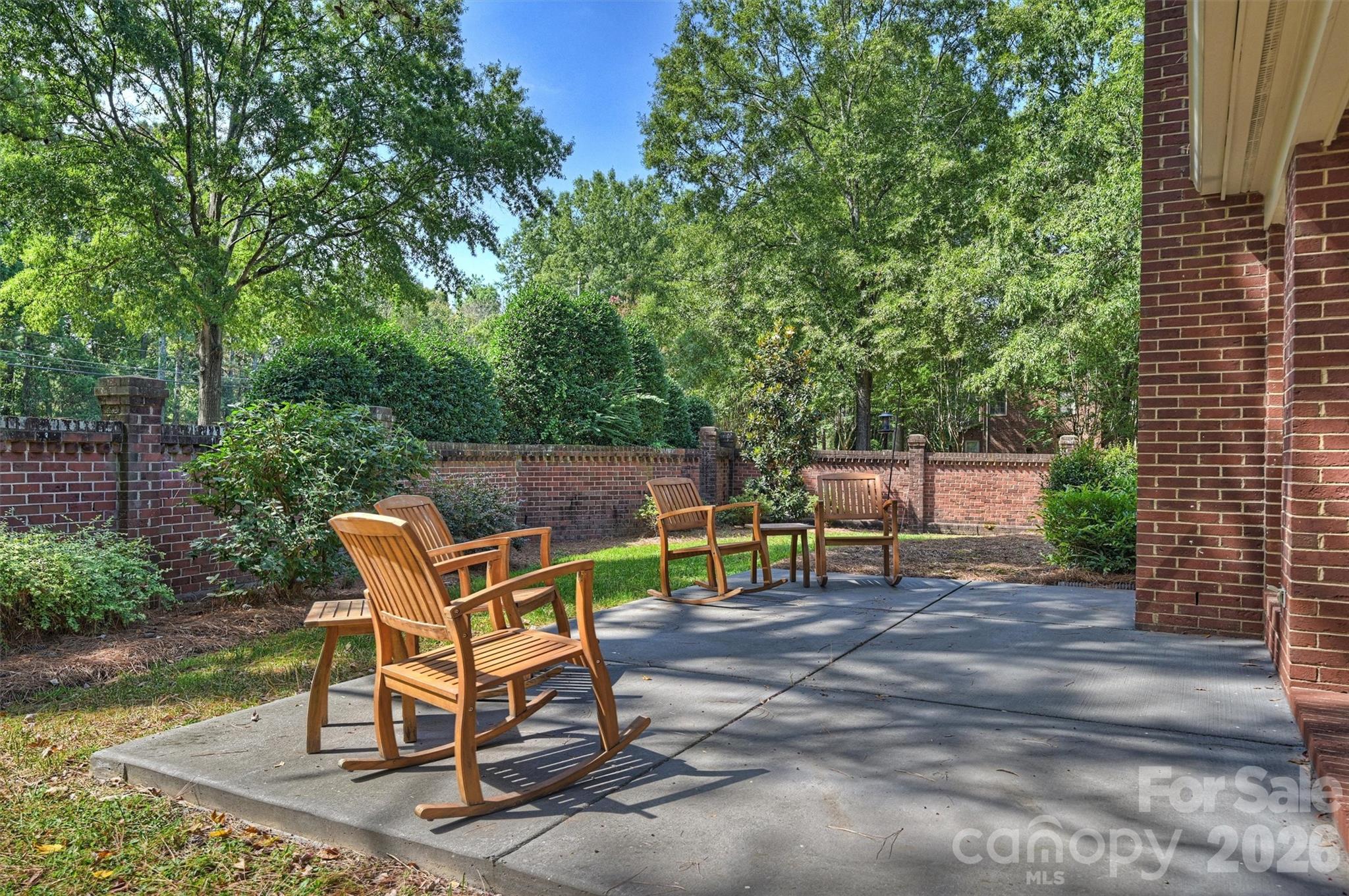 7035 Walton Heath Lane Property Photo 39