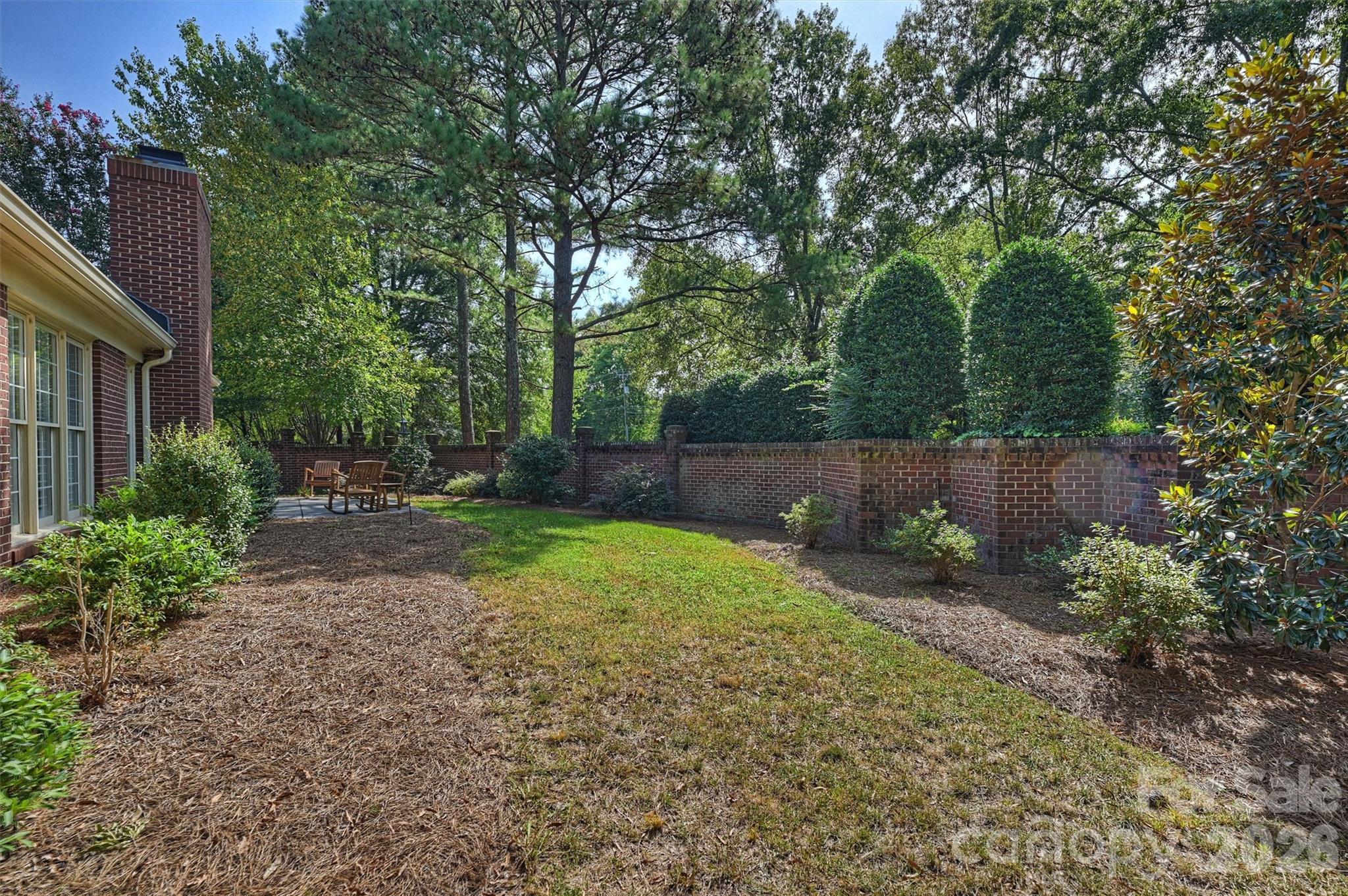 7035 Walton Heath Lane Property Photo 43