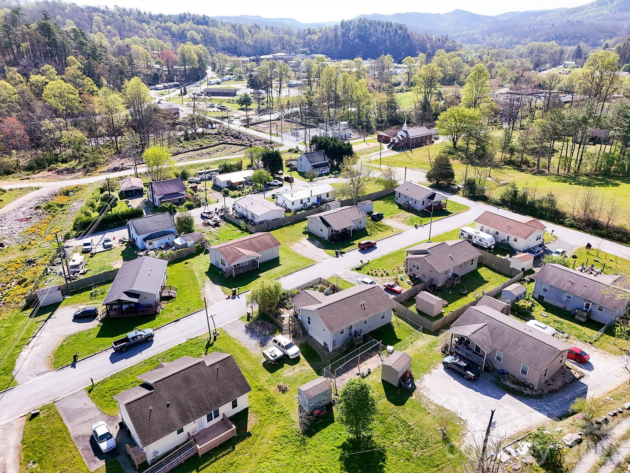 47 Rosman Trail Property Photo 13