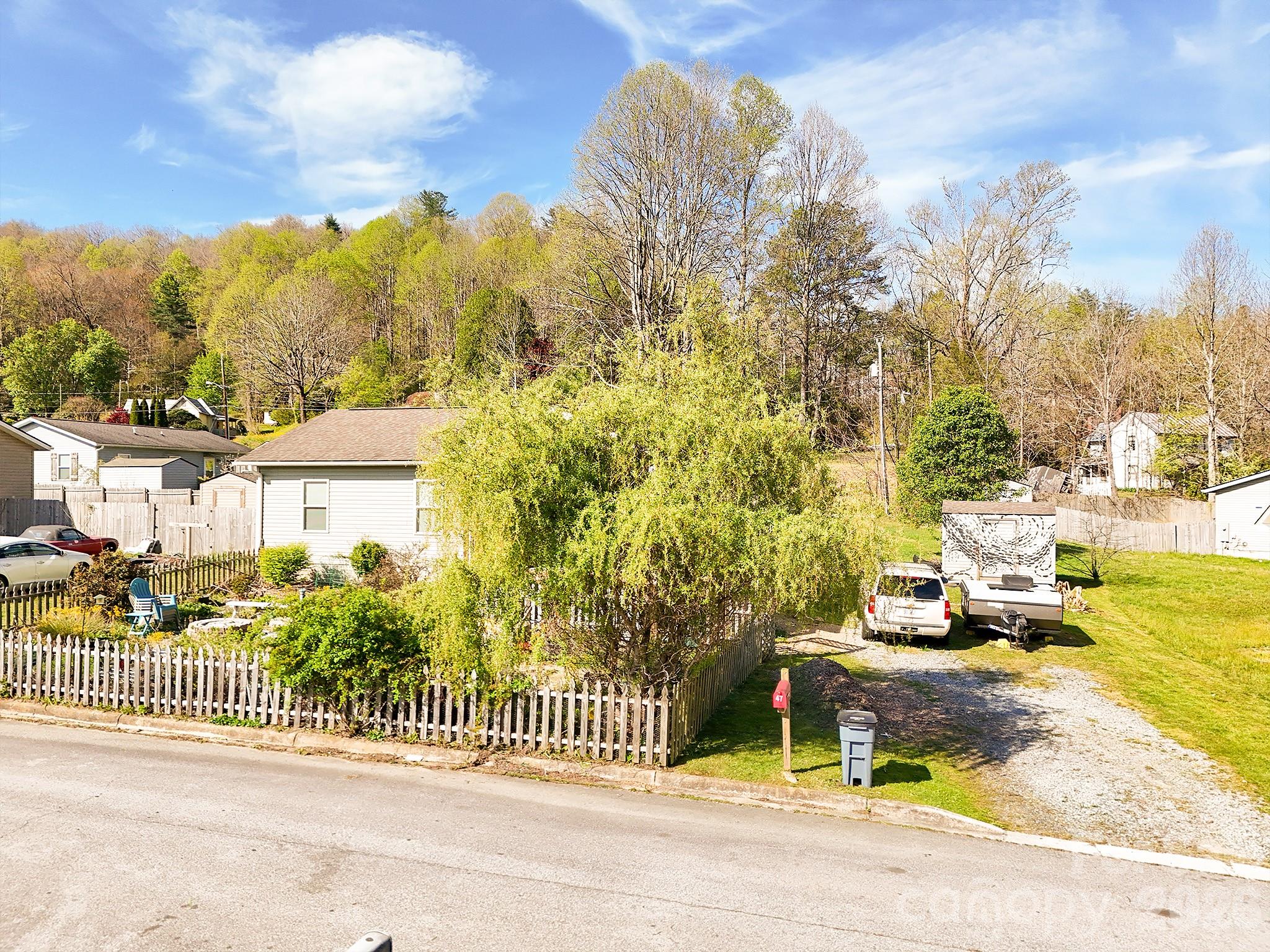 47 Rosman Trail Property Photo 14