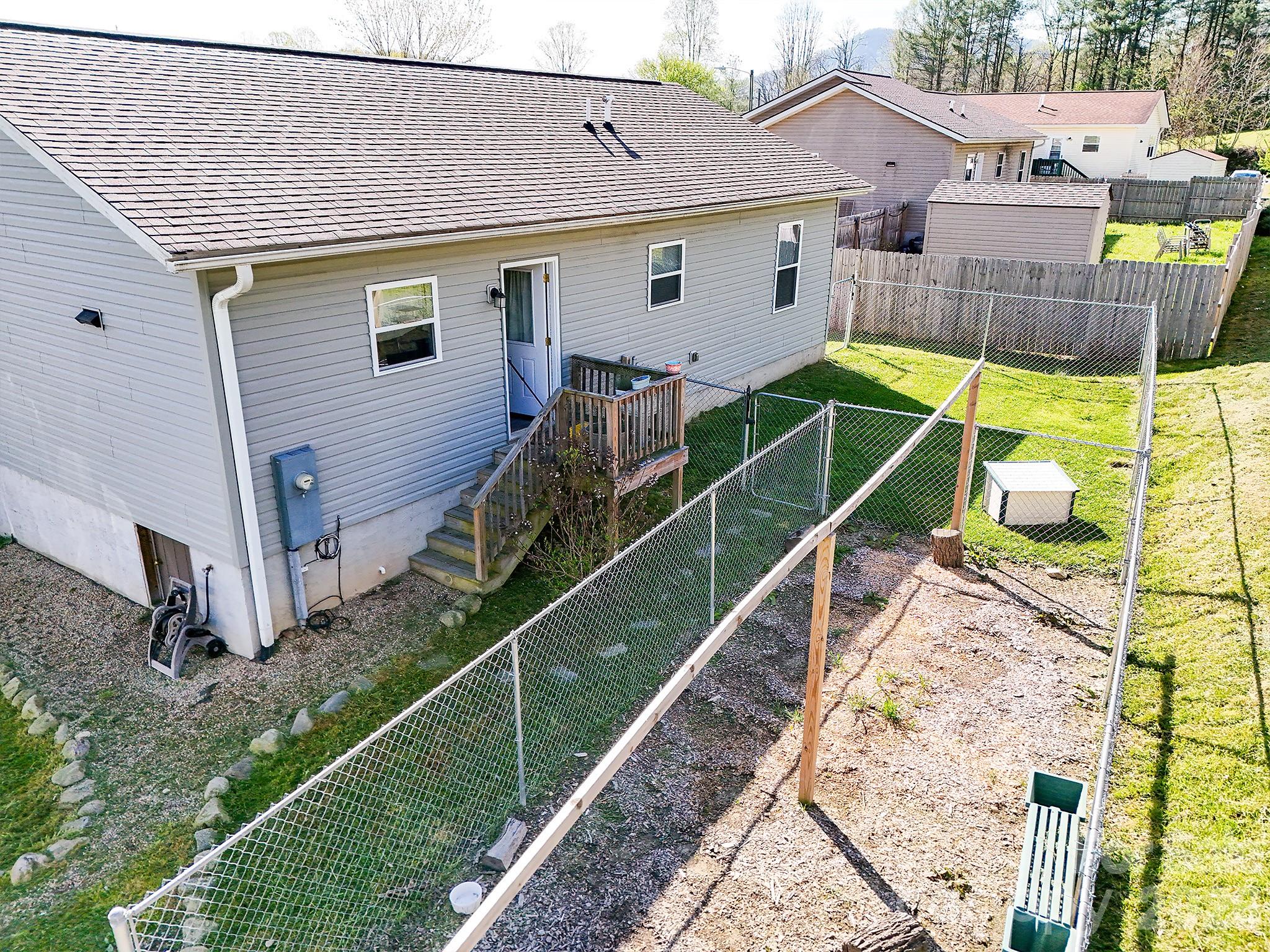 47 Rosman Trail Property Photo 16