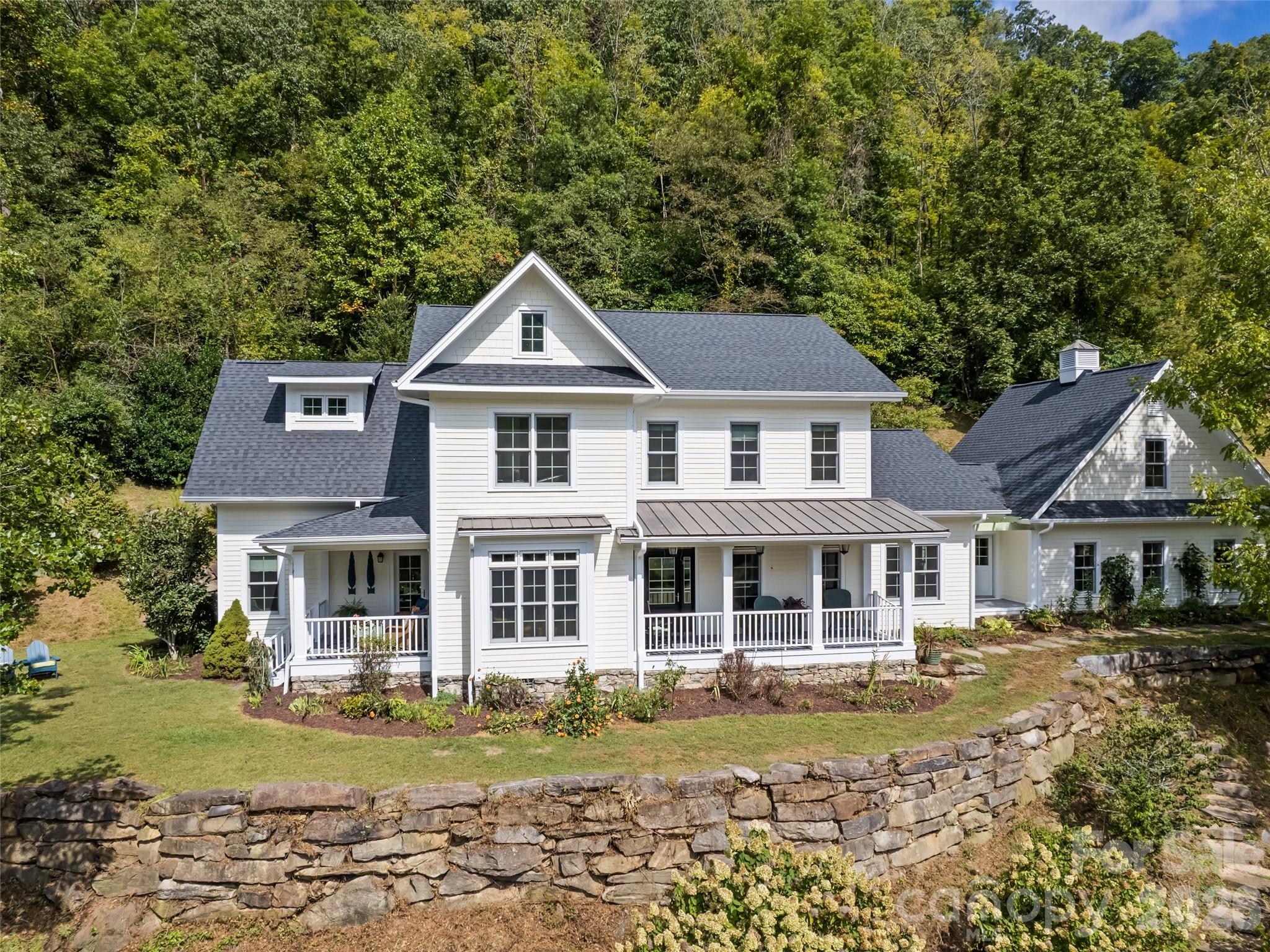3827 Liner Creek Road Property Photo 1