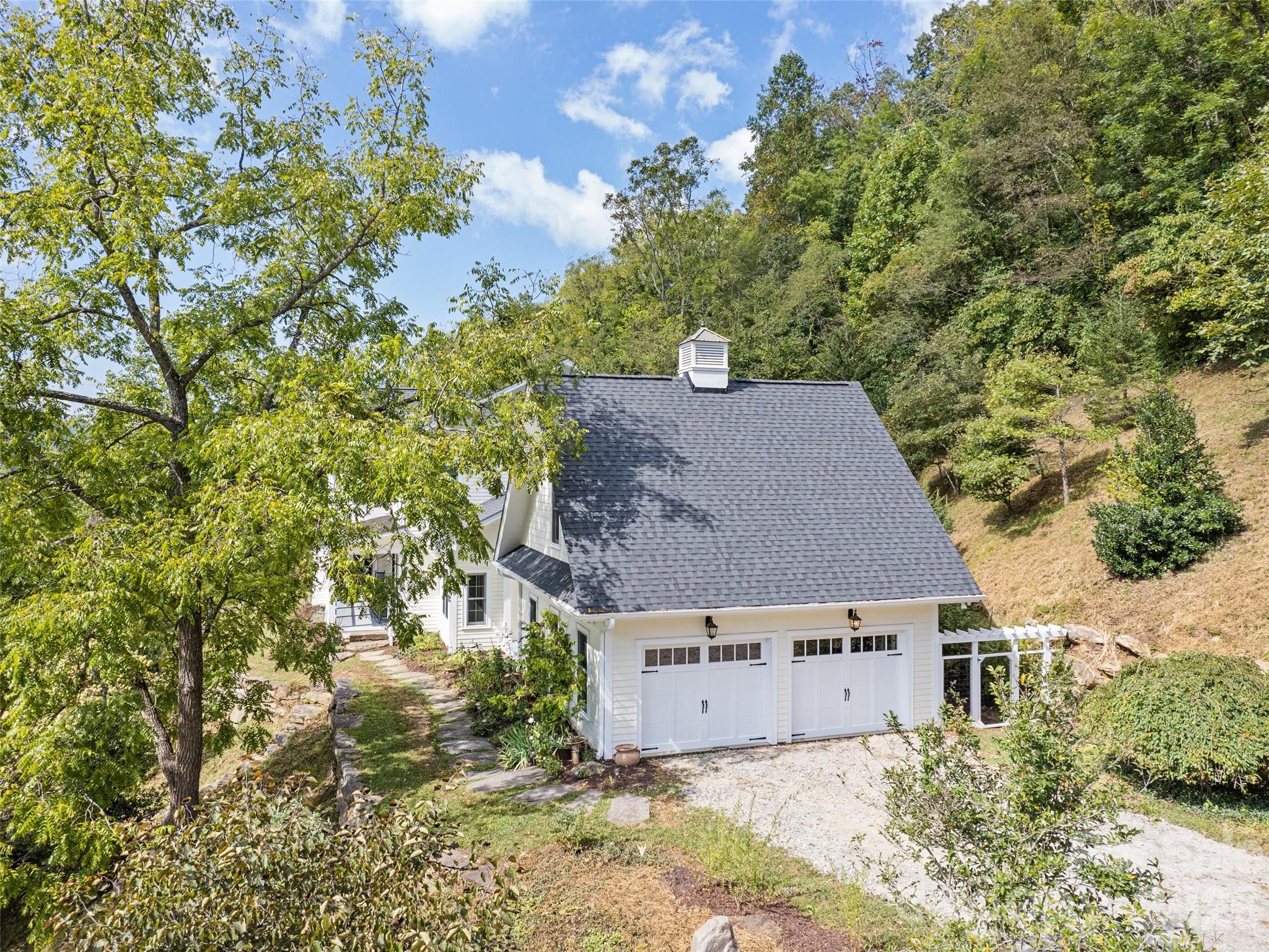 3827 Liner Creek Road Property Photo 3