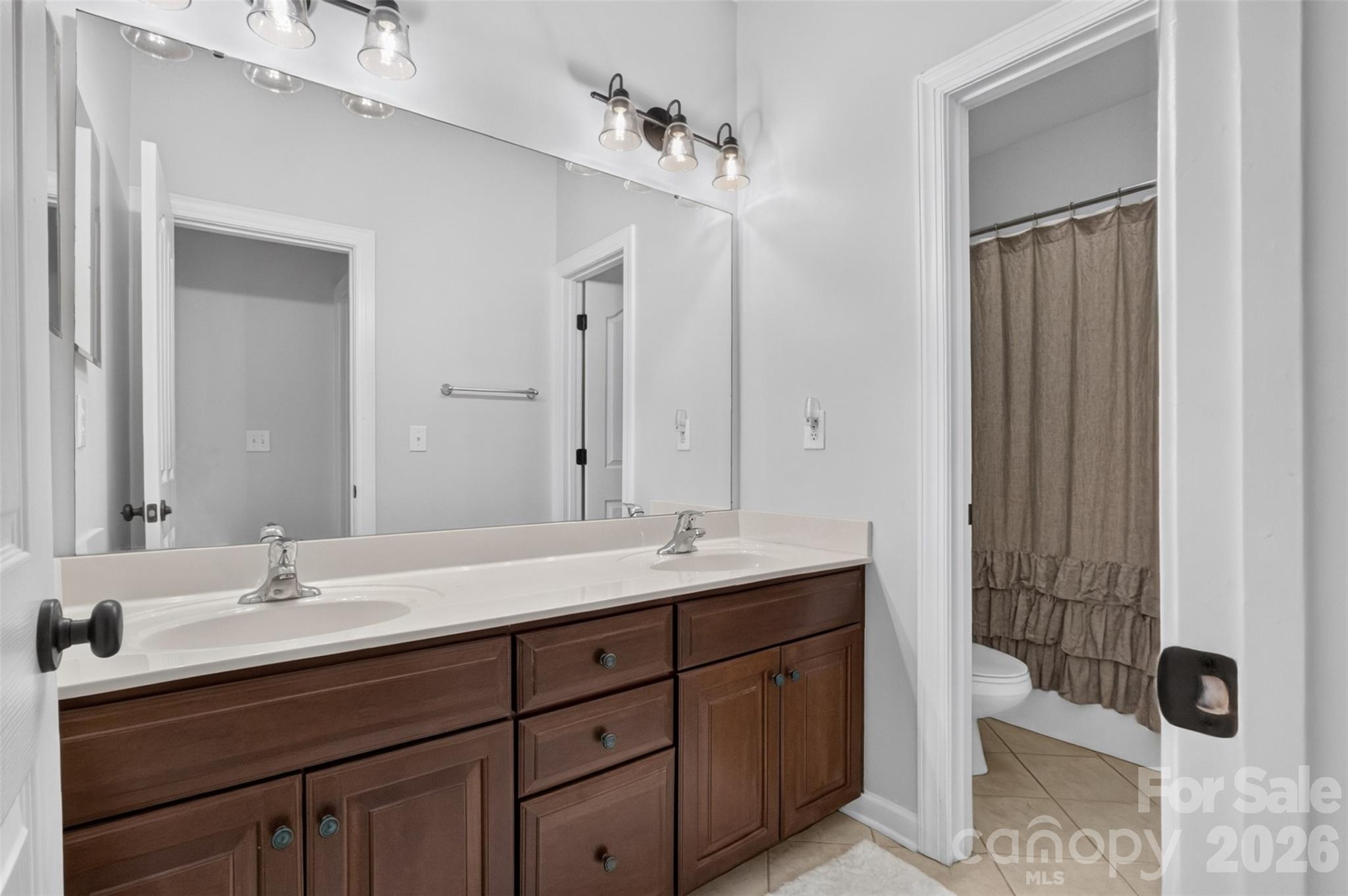 10103 Legolas Lane Property Photo 14