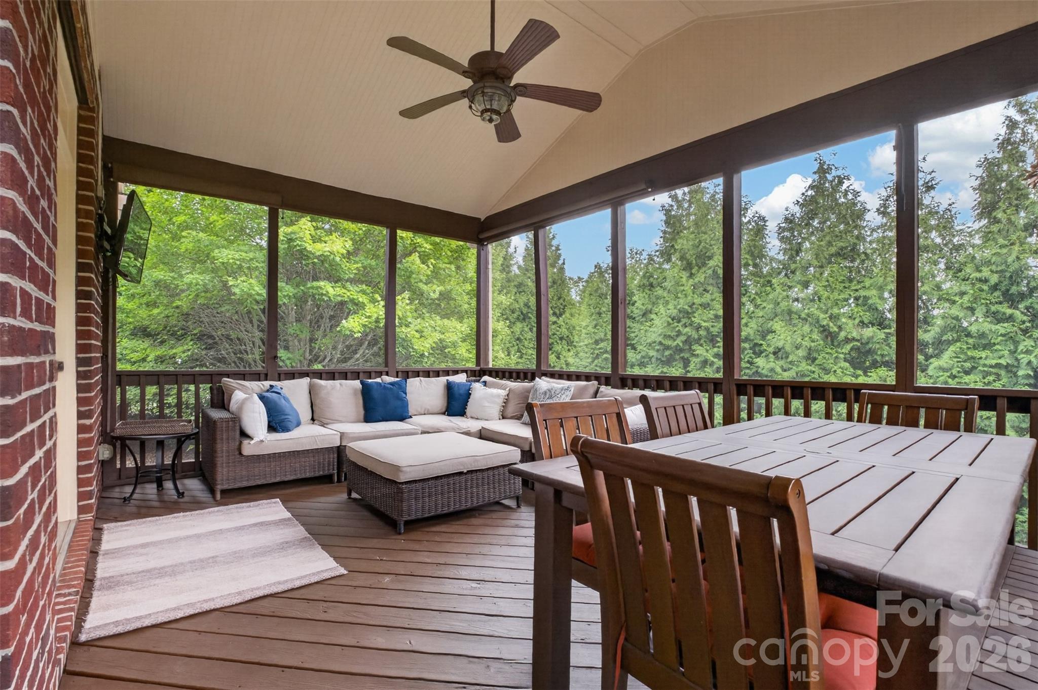 10103 Legolas Lane Property Photo 35