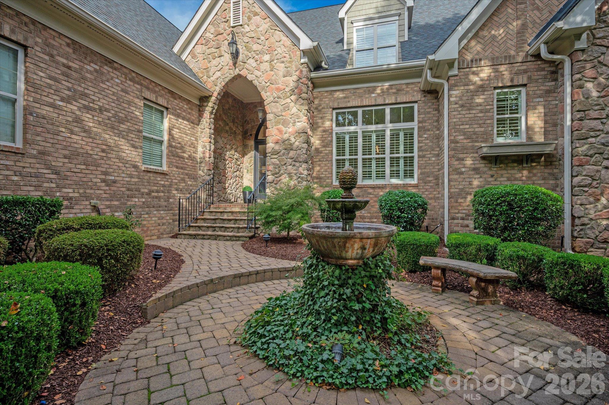 1617 Lookout Circle Property Photo 1