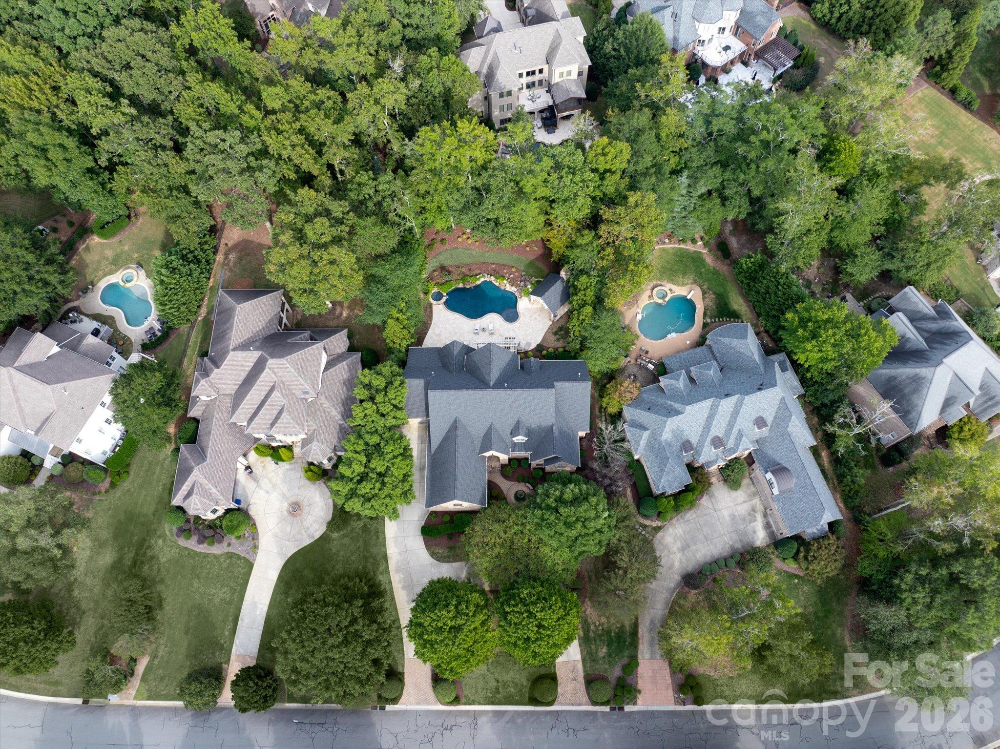 1617 Lookout Circle Property Photo 4