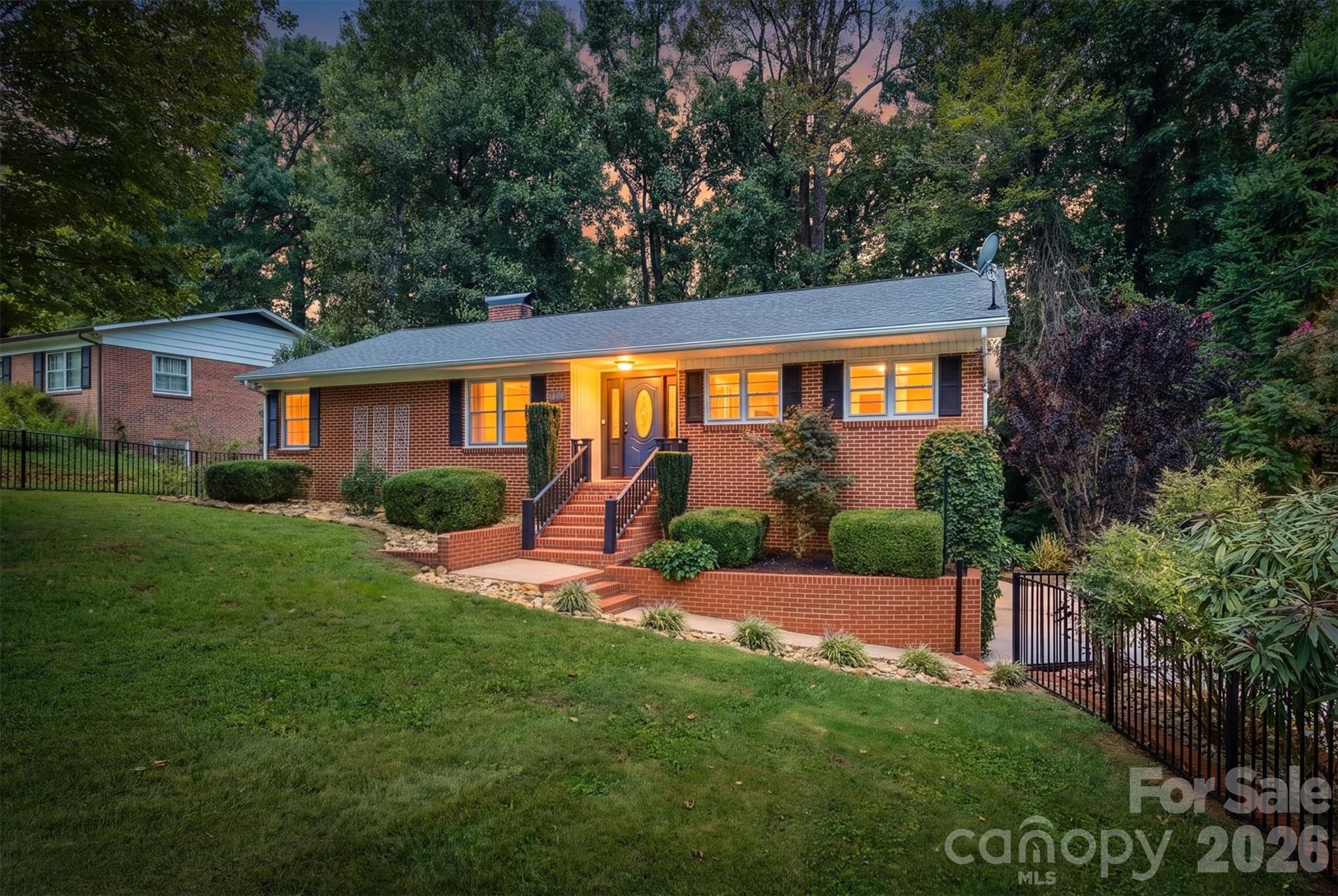 146 Maehill Place Property Photo 1
