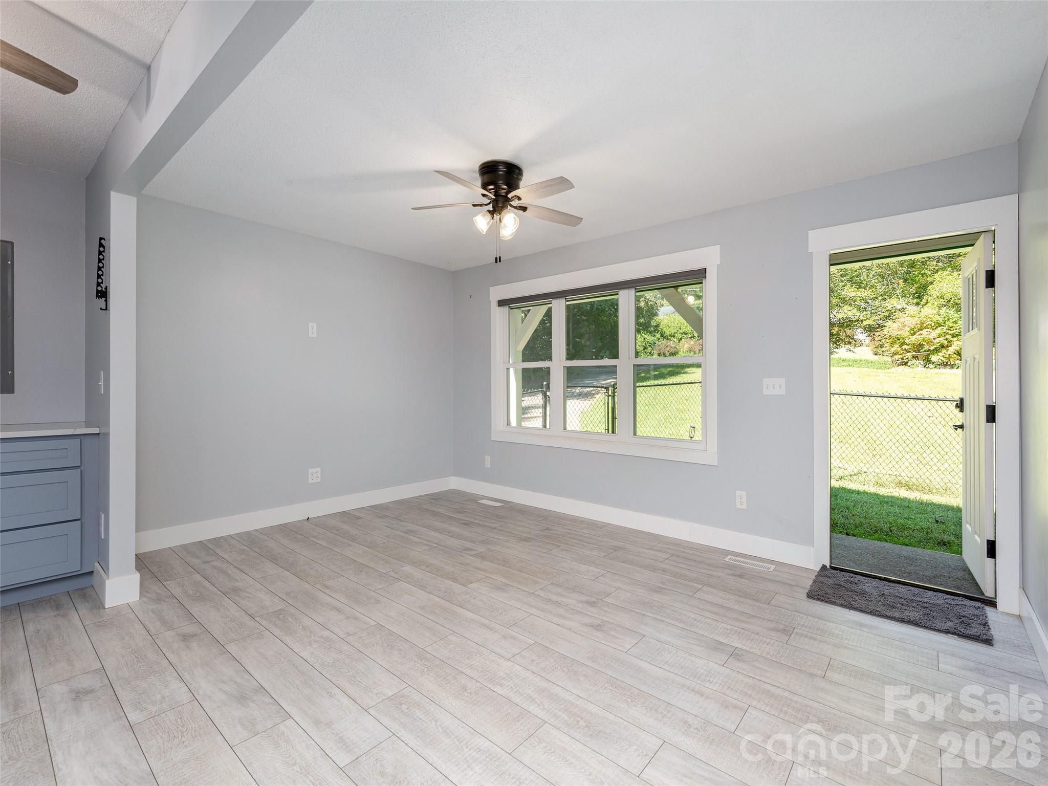4103 Turnpike Road Property Photo 4