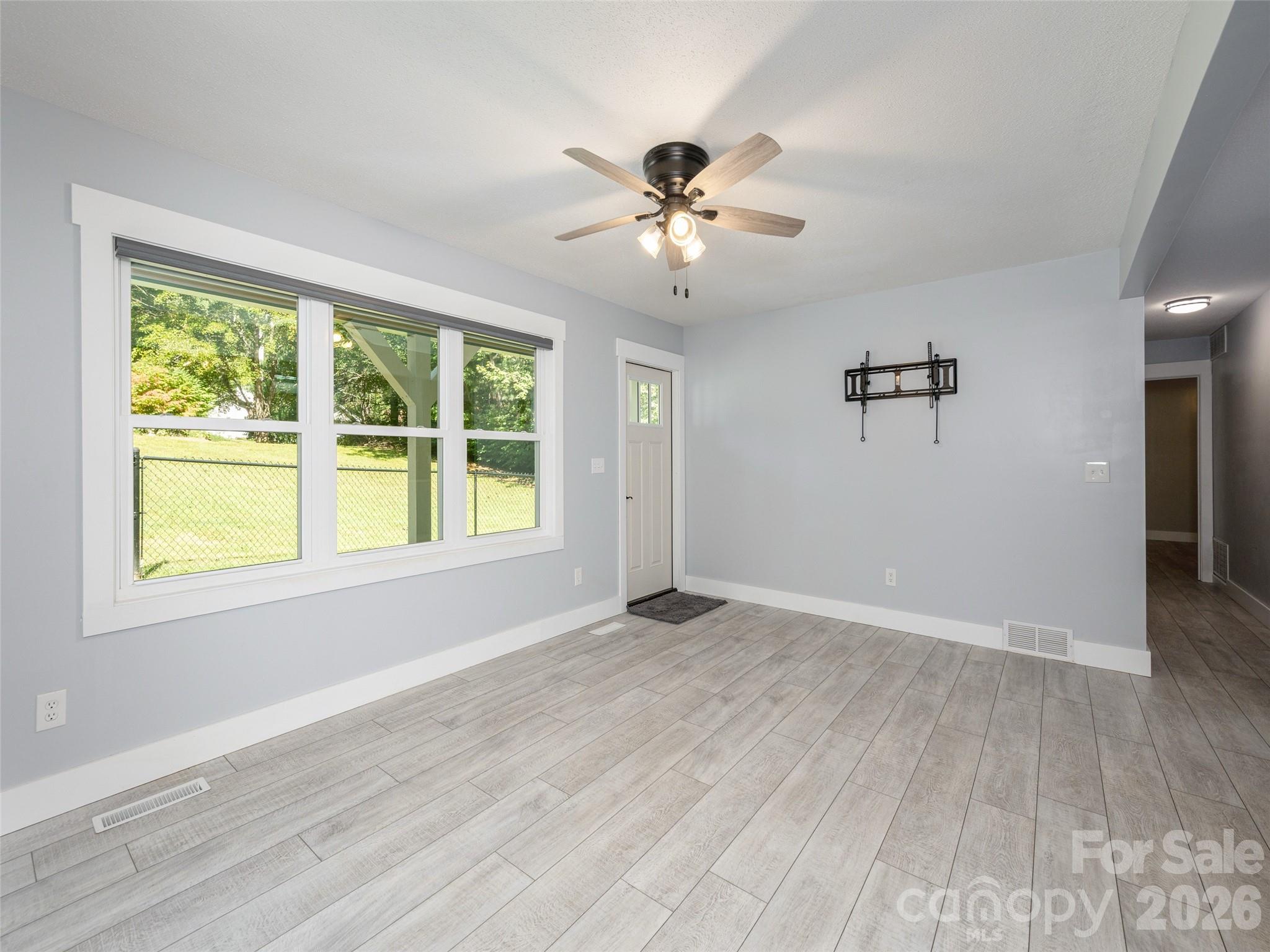 4103 Turnpike Road Property Photo 5