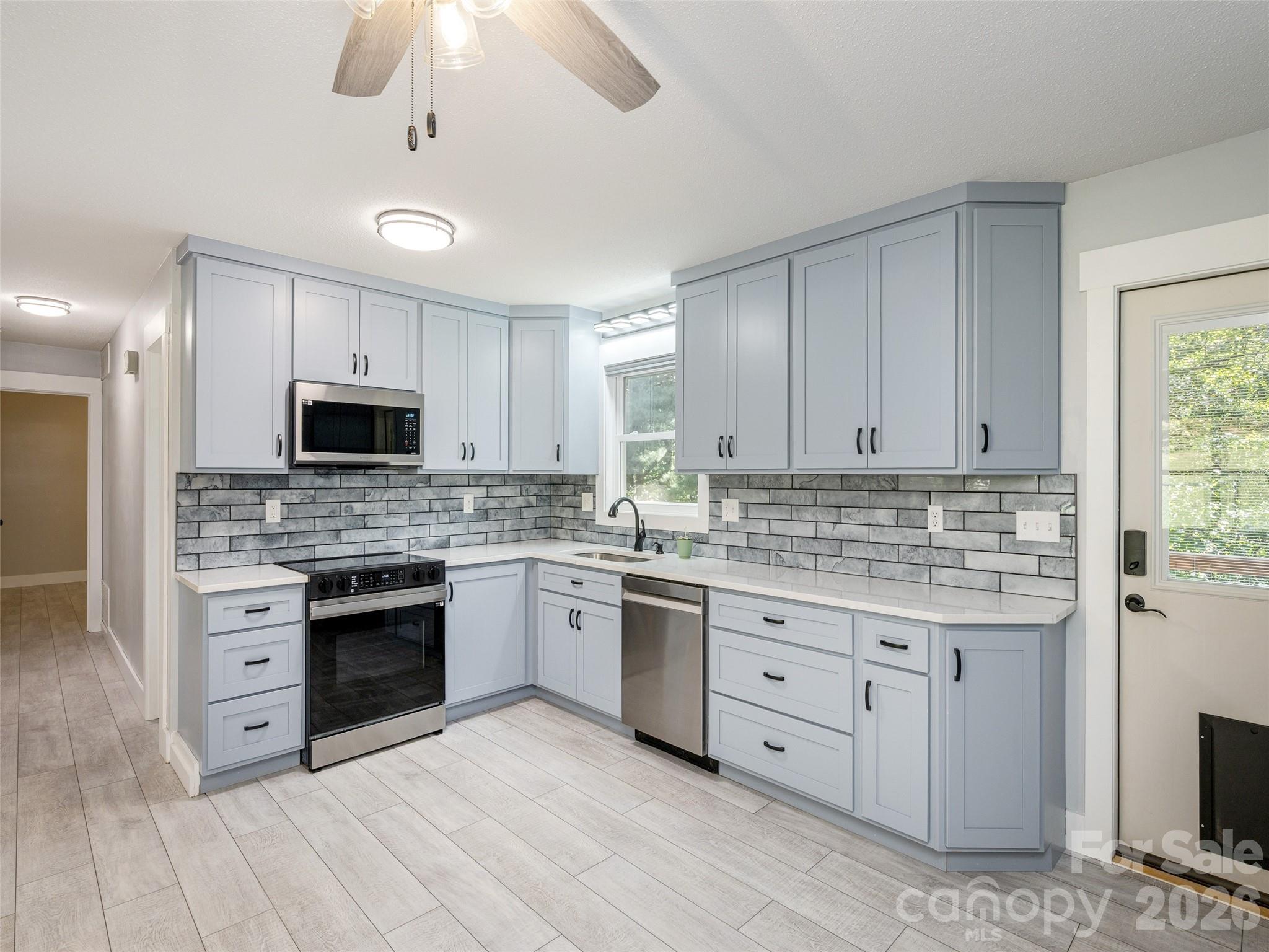 4103 Turnpike Road Property Photo 10