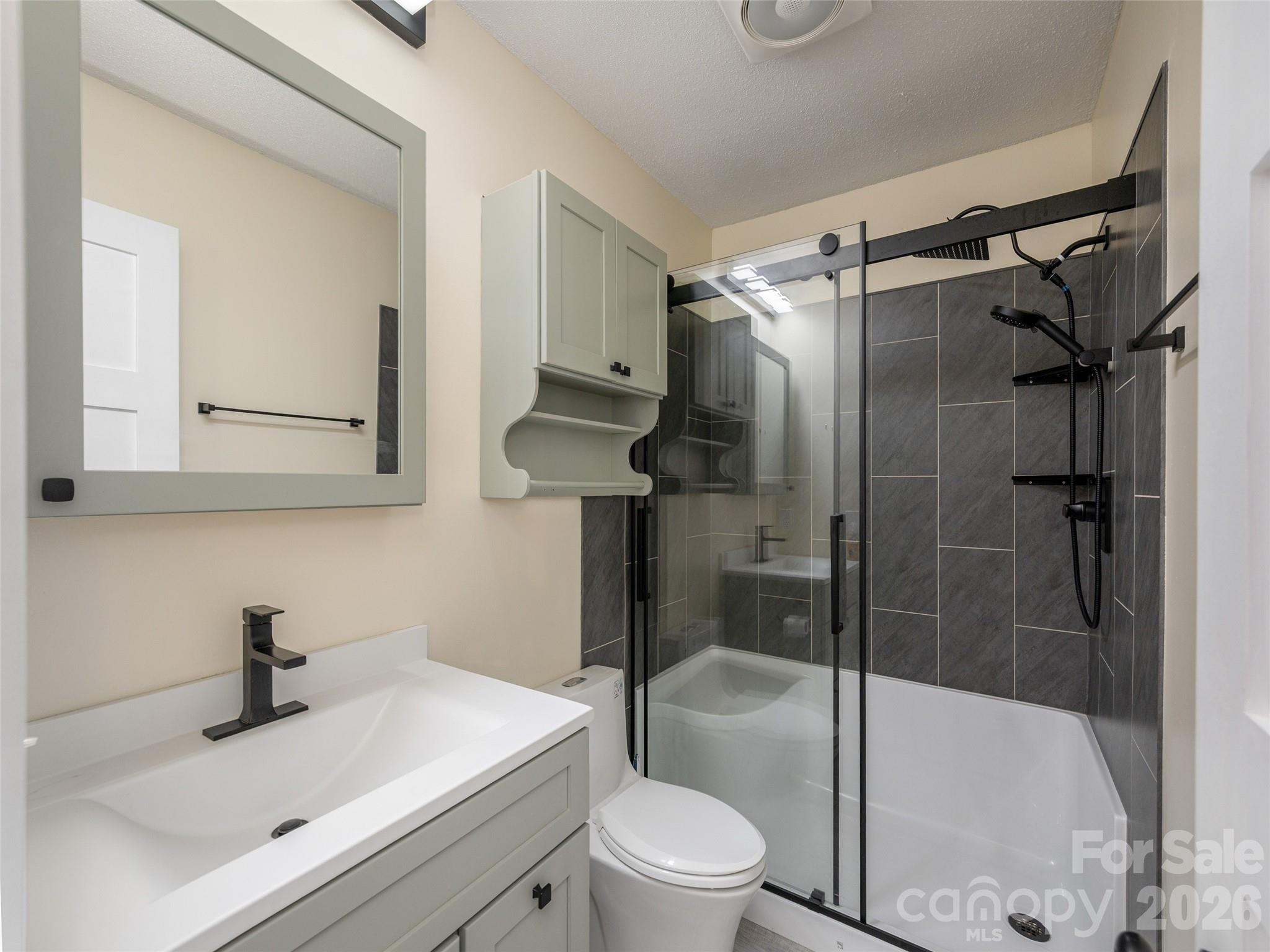 4103 Turnpike Road Property Photo 24