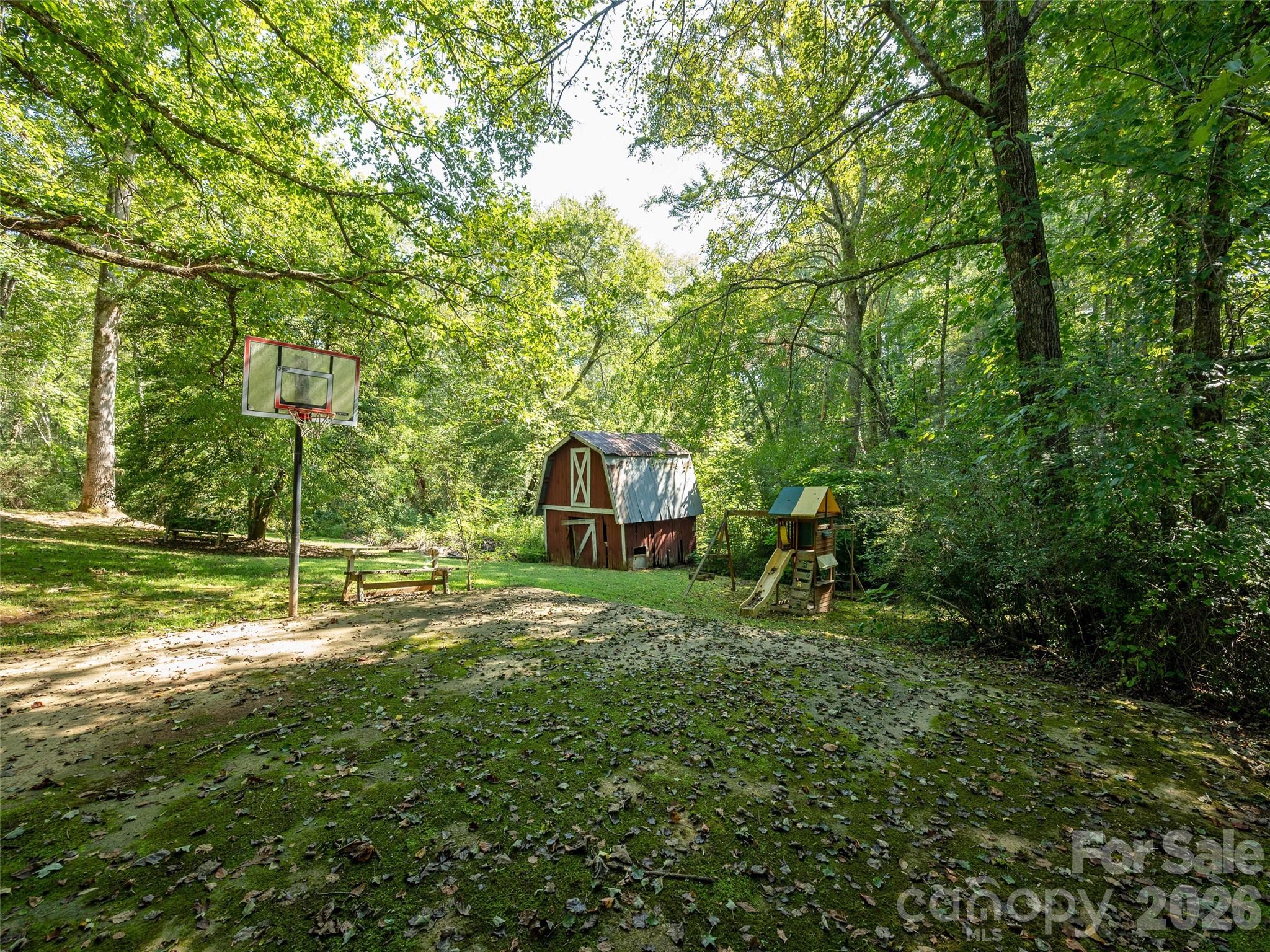 4103 Turnpike Road Property Photo 28