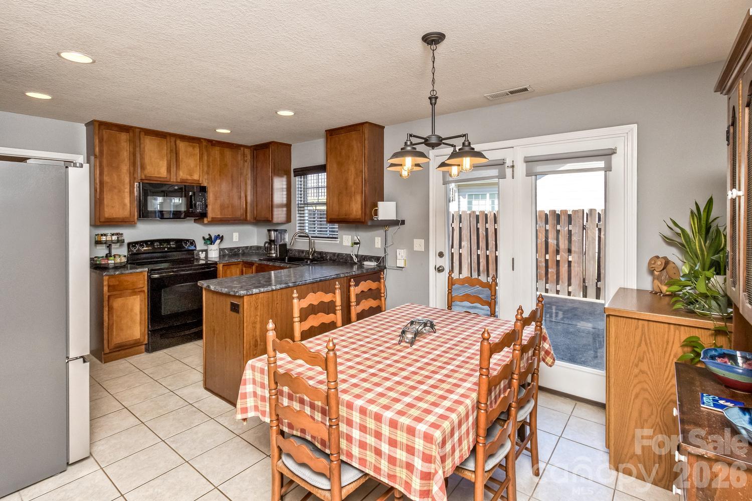 5 Lilac Fields Way Property Photo 8