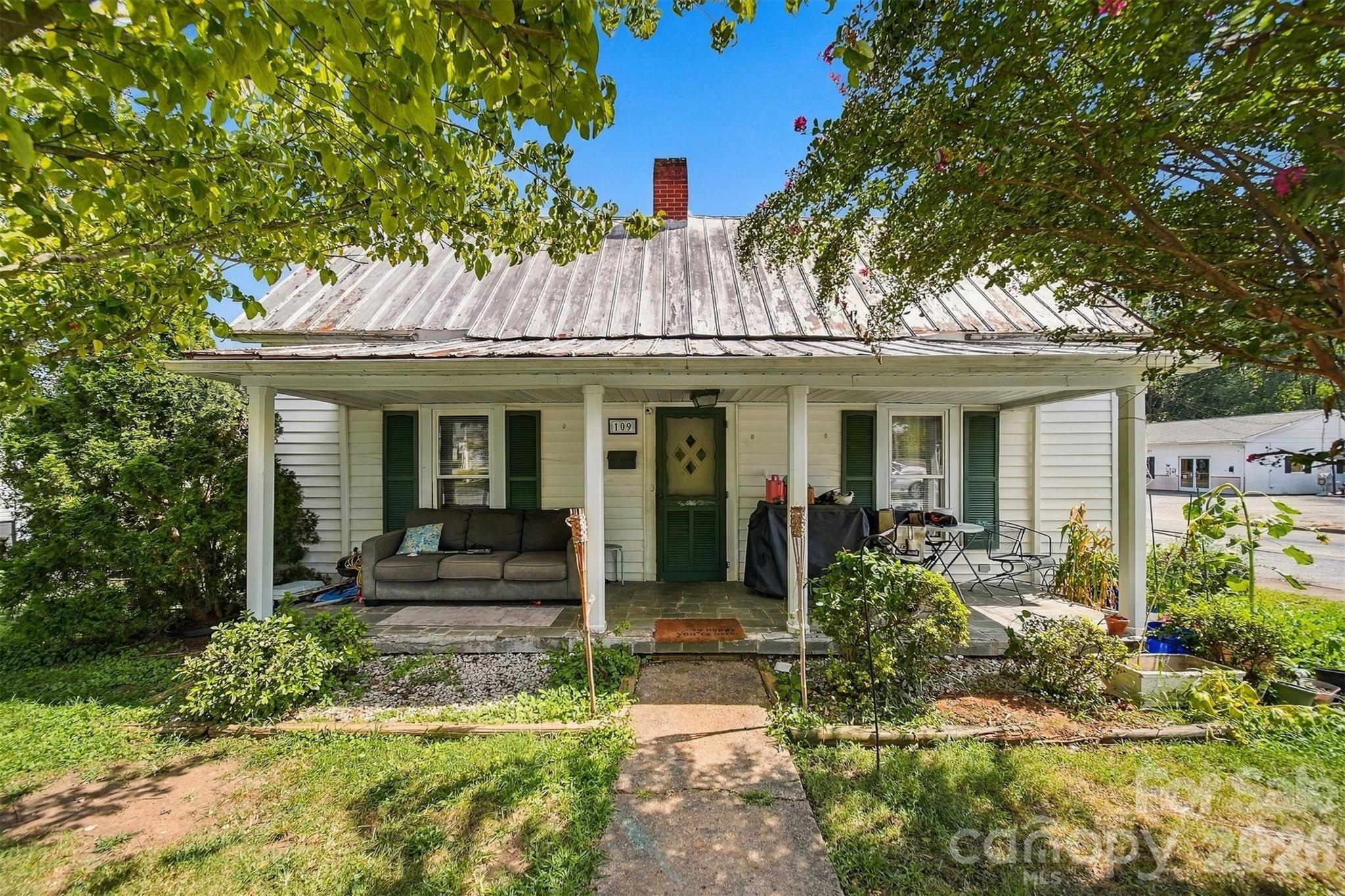 109 S Herron Street Property Photo 1