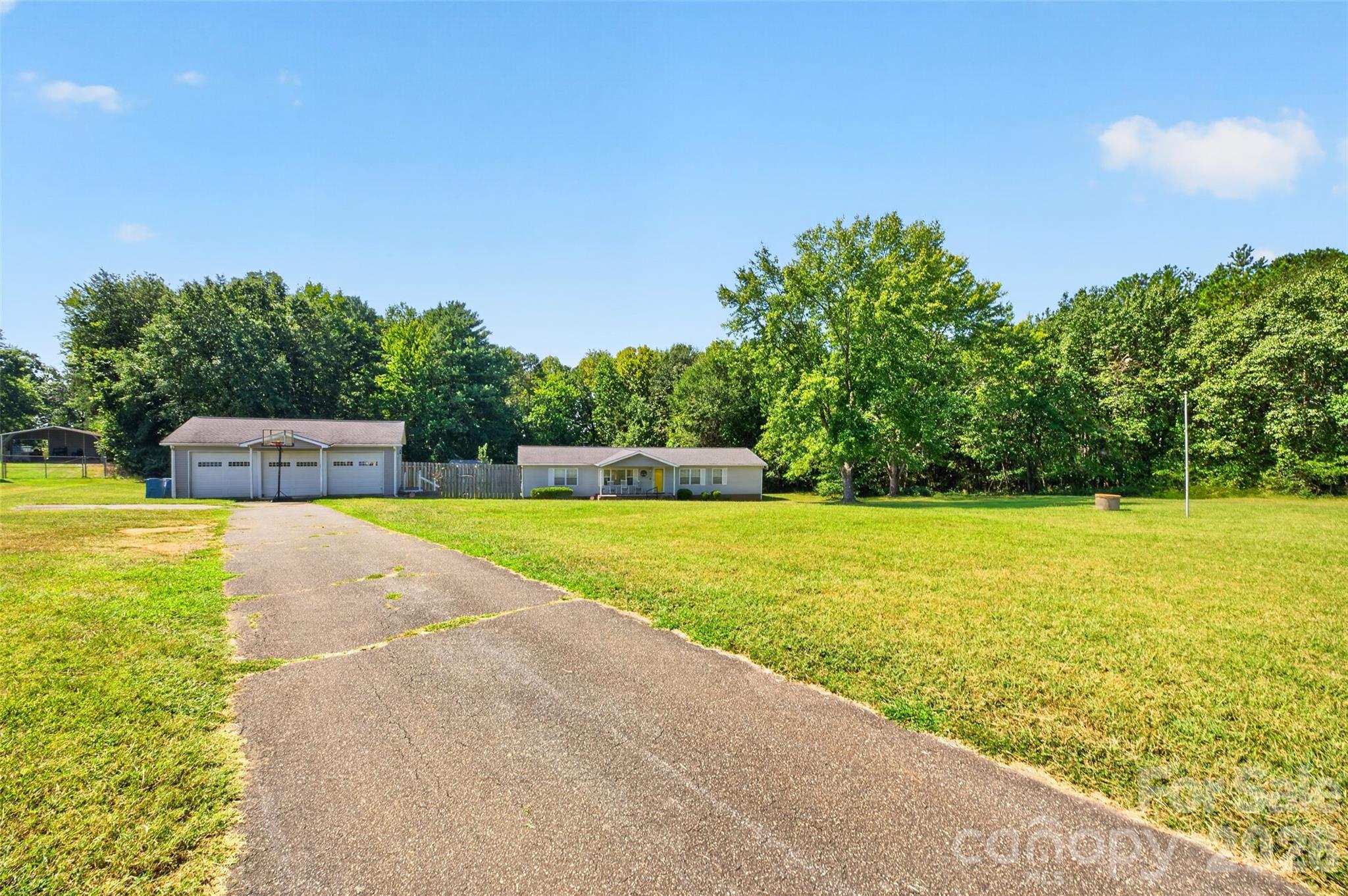 455 Hubbard Road Property Photo 3