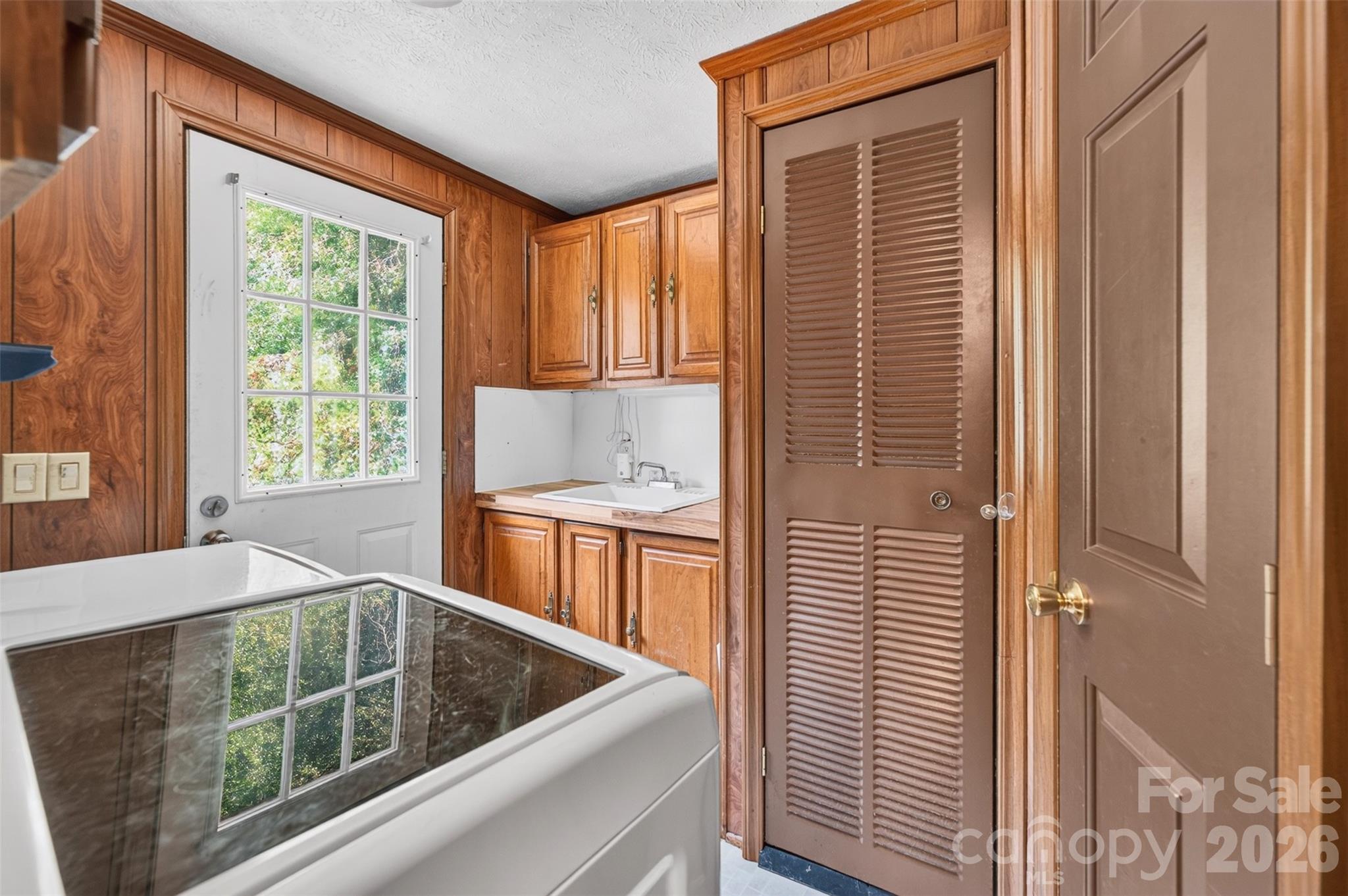 455 Hubbard Road Property Photo 12