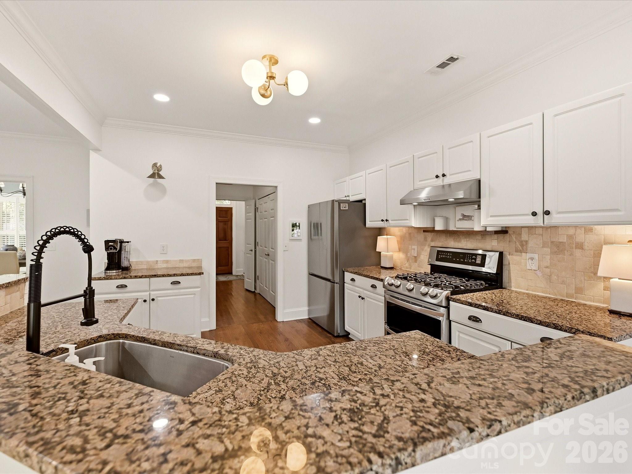 809 Celbridge Court Property Photo 10