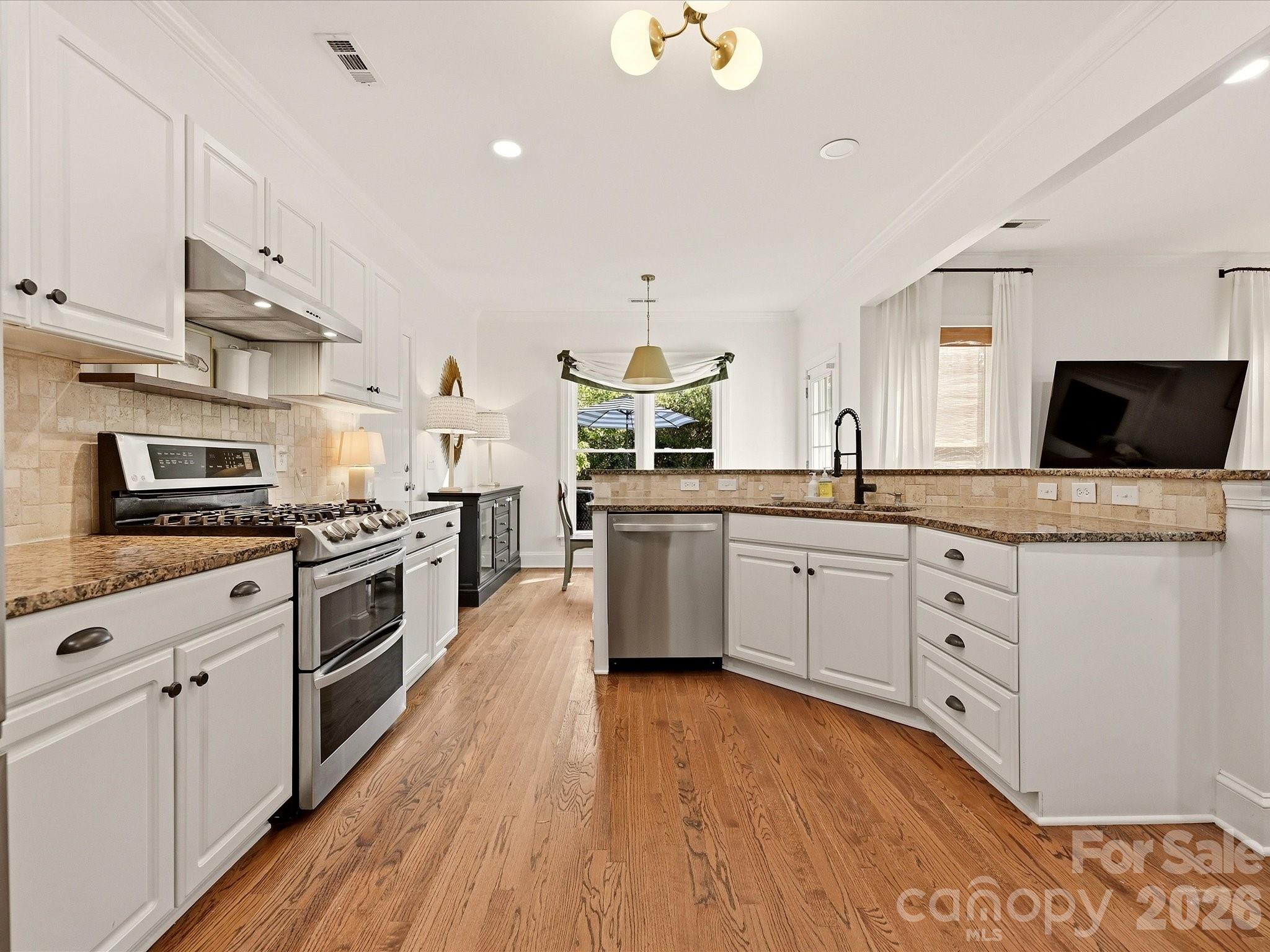 809 Celbridge Court Property Photo 11