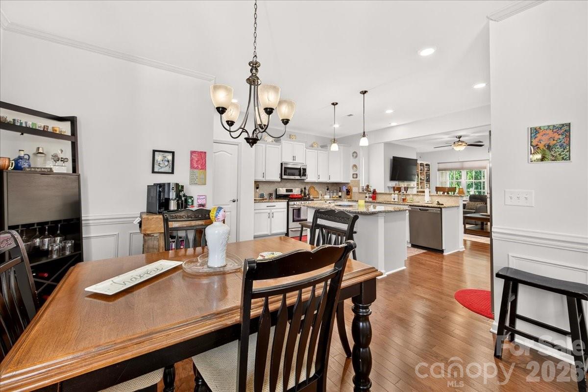 744 Bearcamp Way Property Photo 6