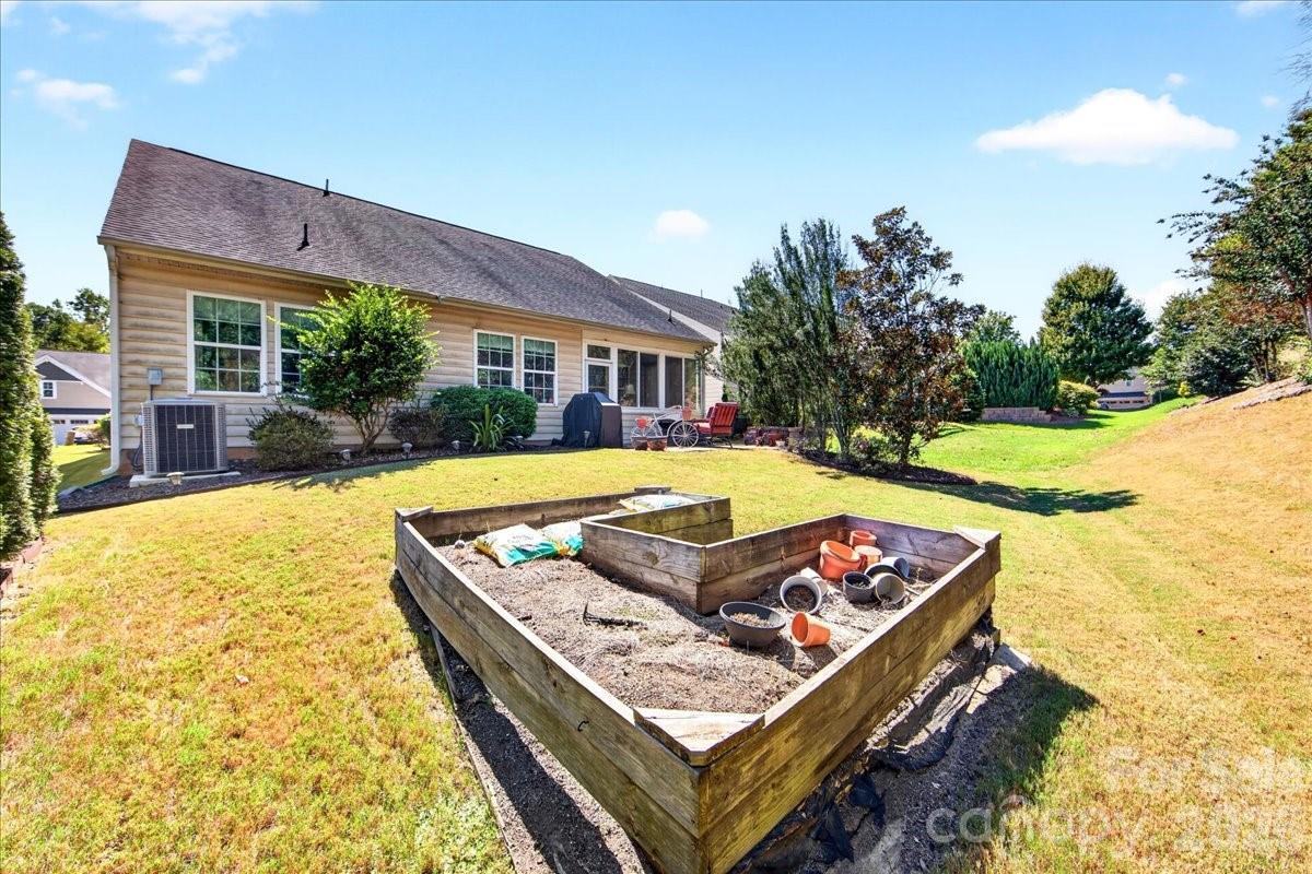 744 Bearcamp Way Property Photo 29