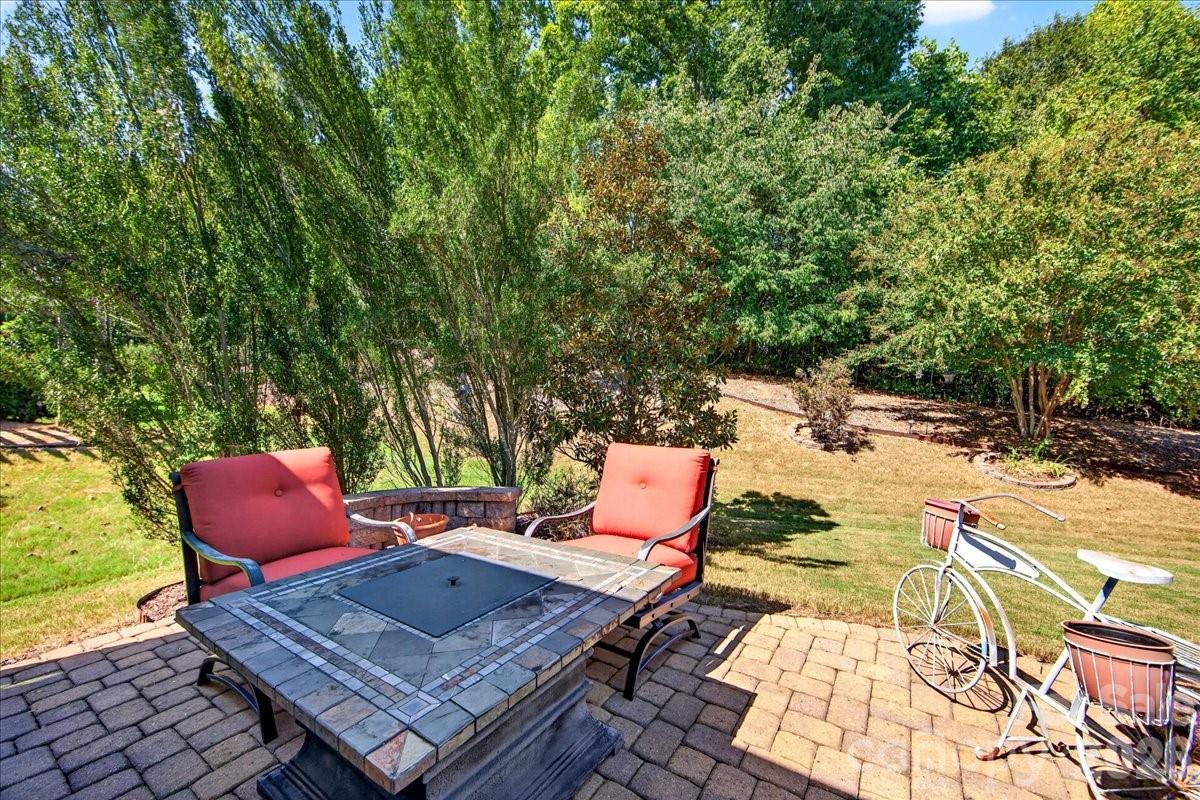744 Bearcamp Way Property Photo 31