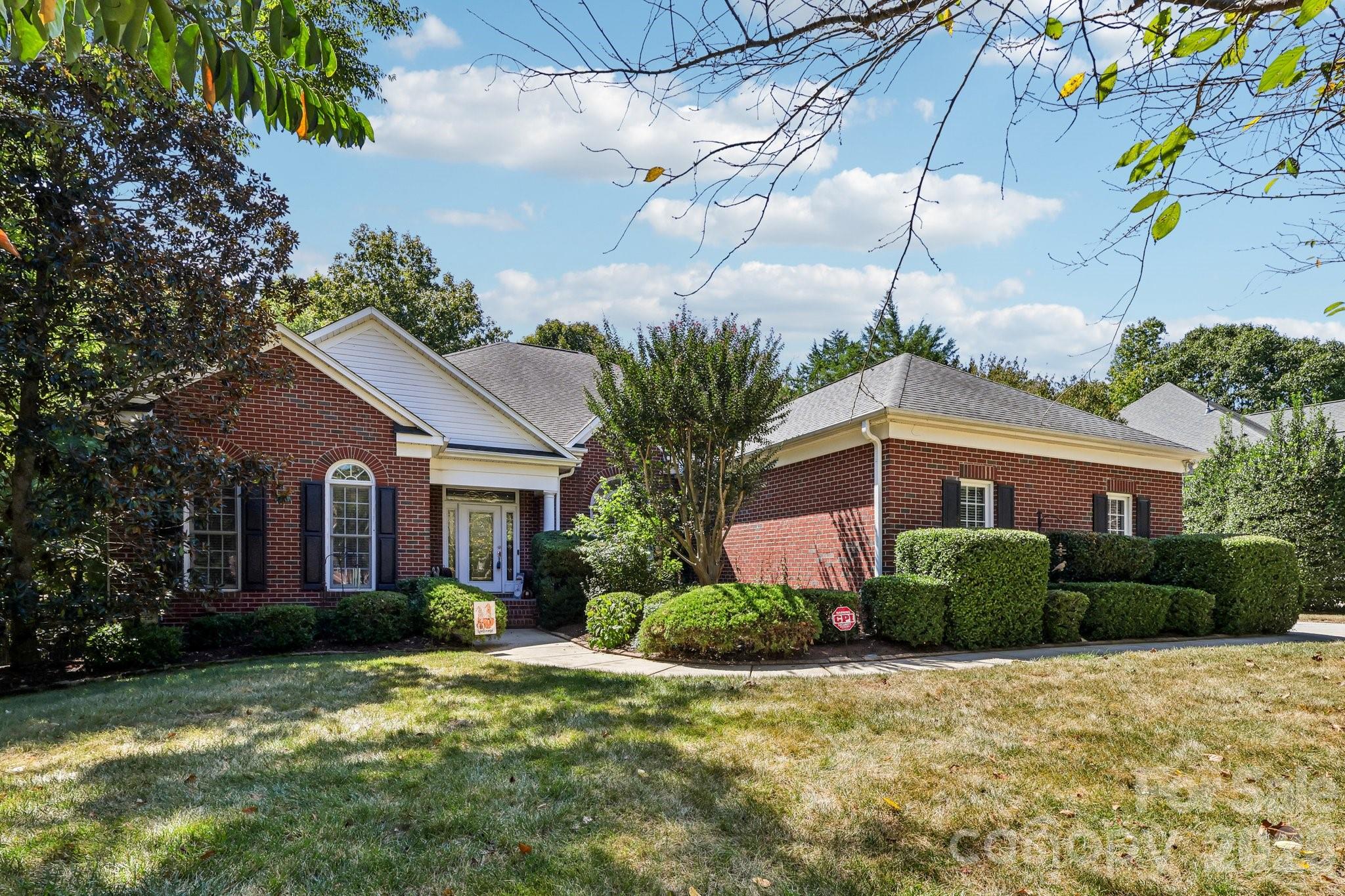 1244 Waynewood Drive Property Photo 1