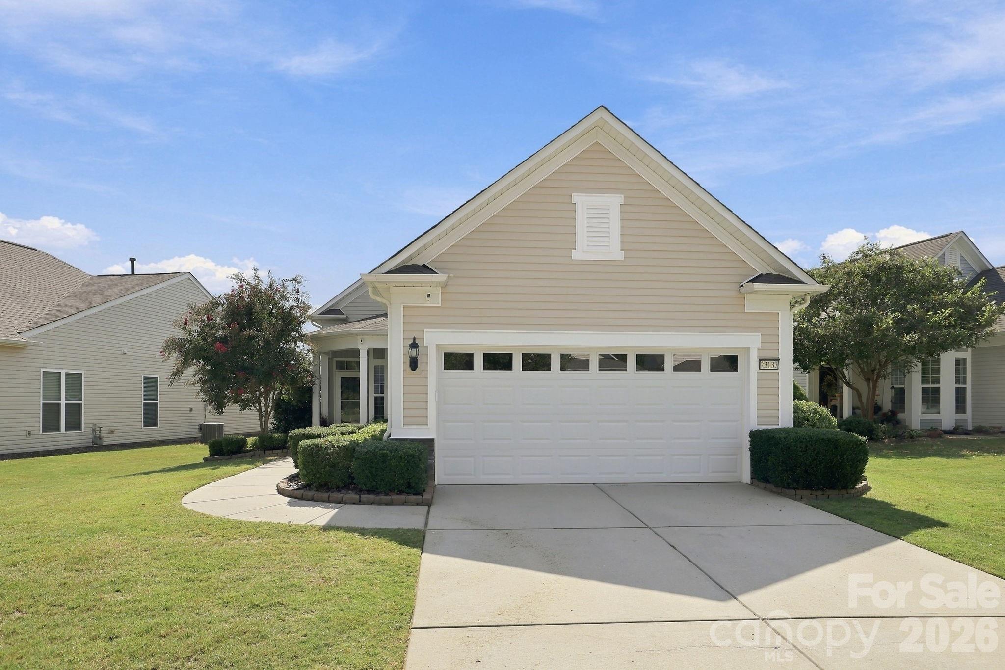 23137 Whimbrel Circle Property Photo 1