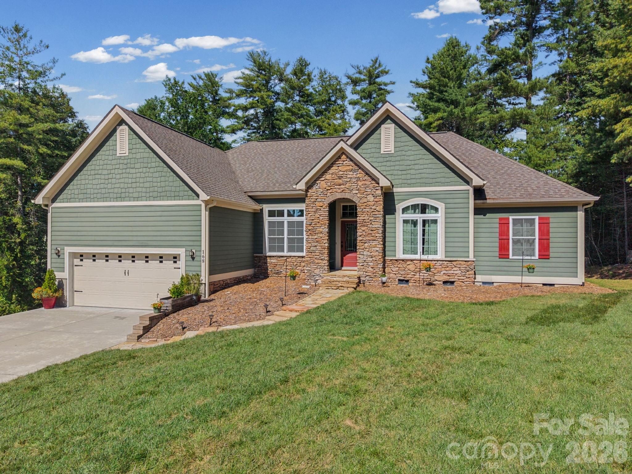 168 Willow Place Circle Property Photo 1