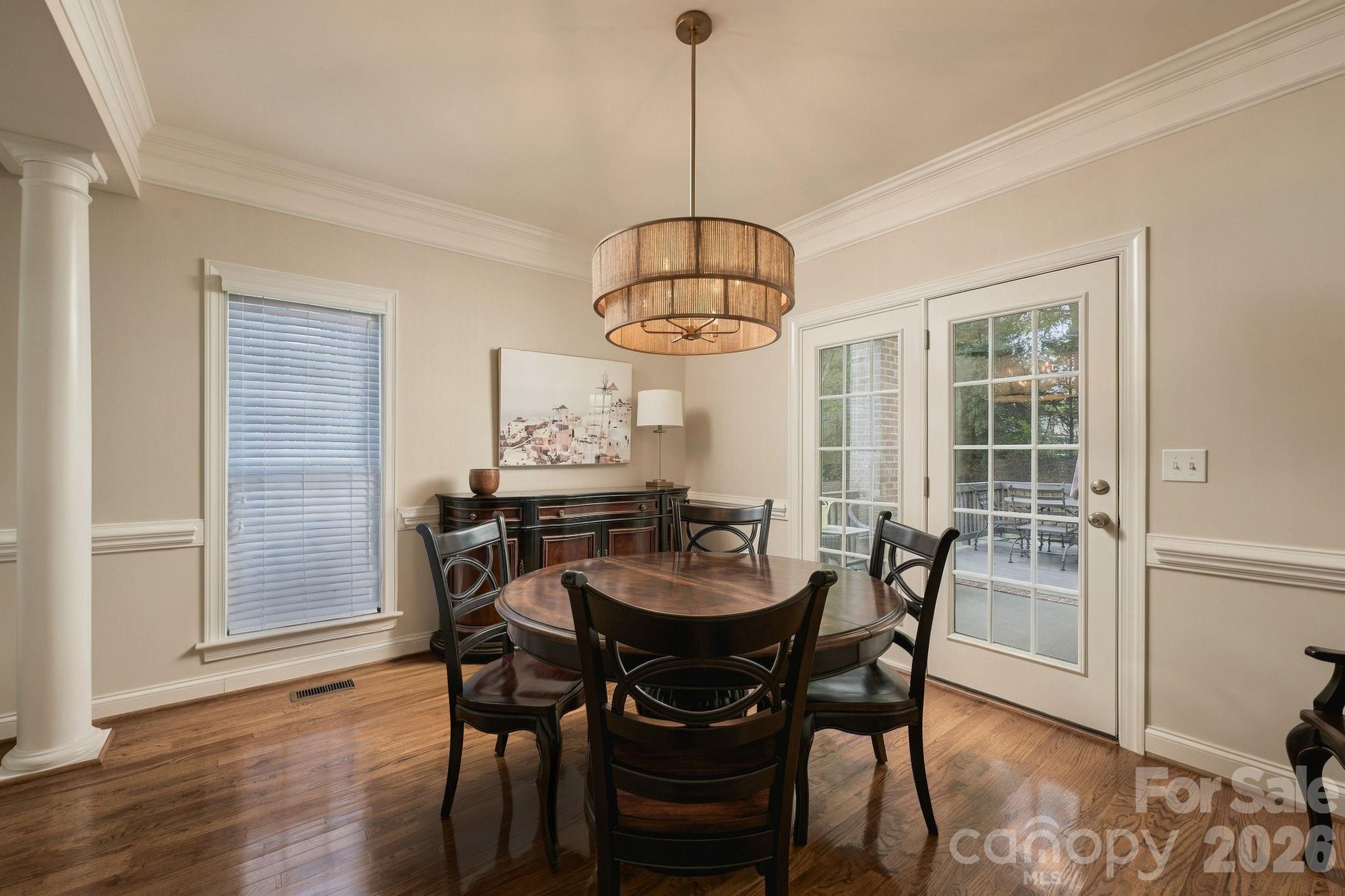 2561 Fallbrook Place Property Photo 7