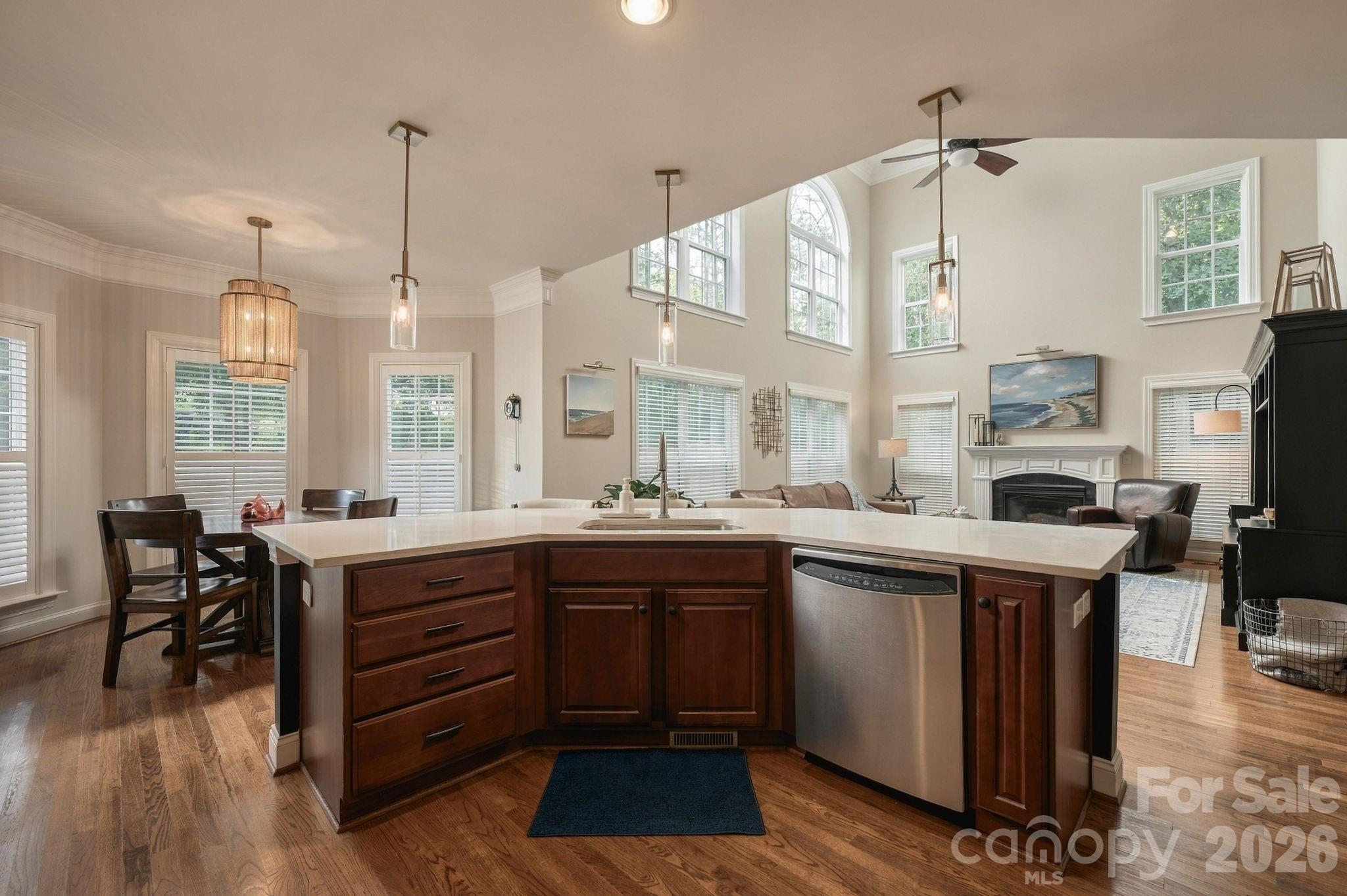 2561 Fallbrook Place Property Photo 14
