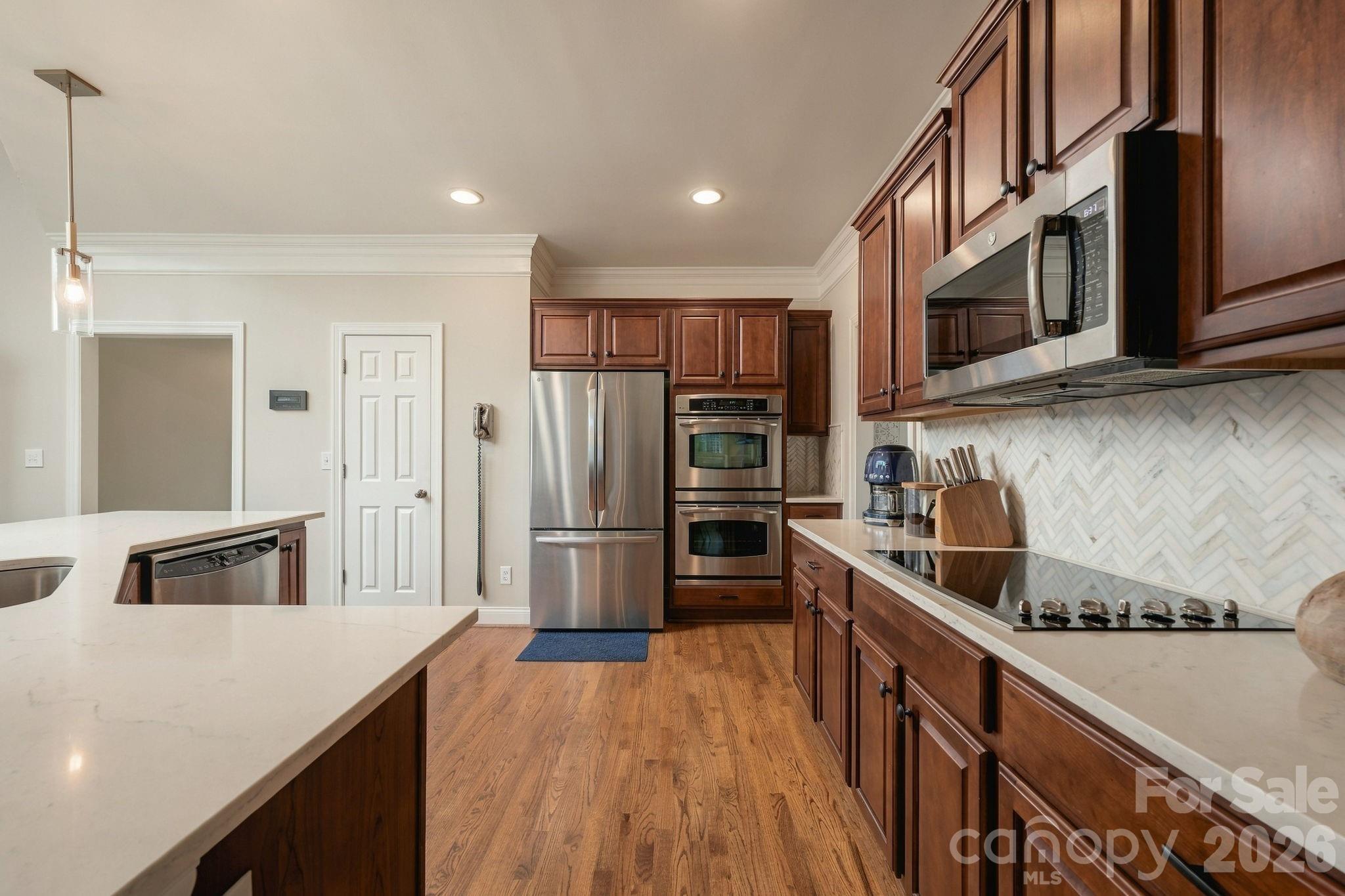 2561 Fallbrook Place Property Photo 15