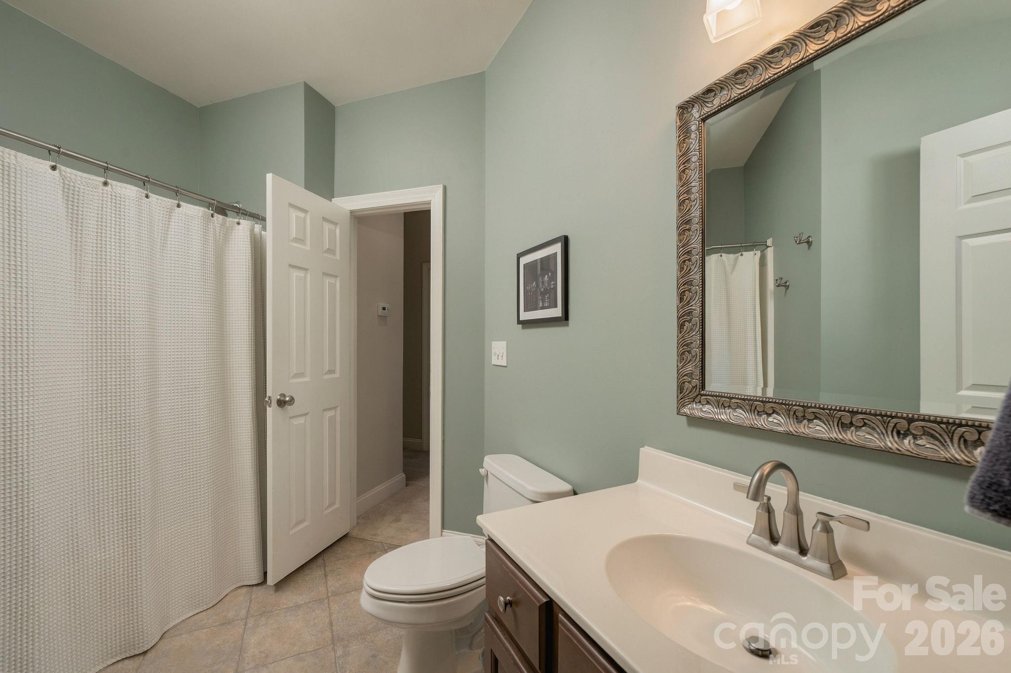 2561 Fallbrook Place Property Photo 24