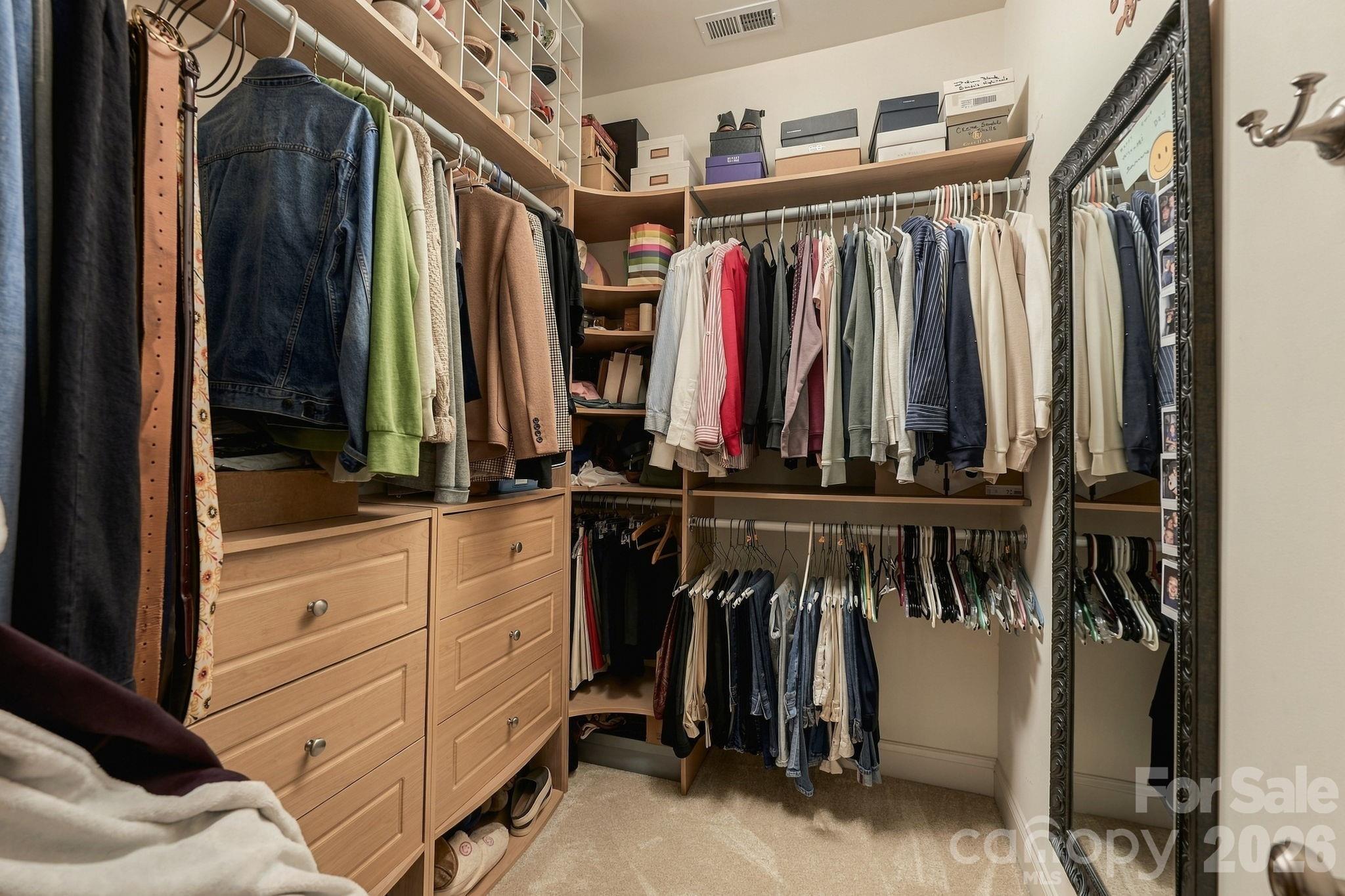 2561 Fallbrook Place Property Photo 27