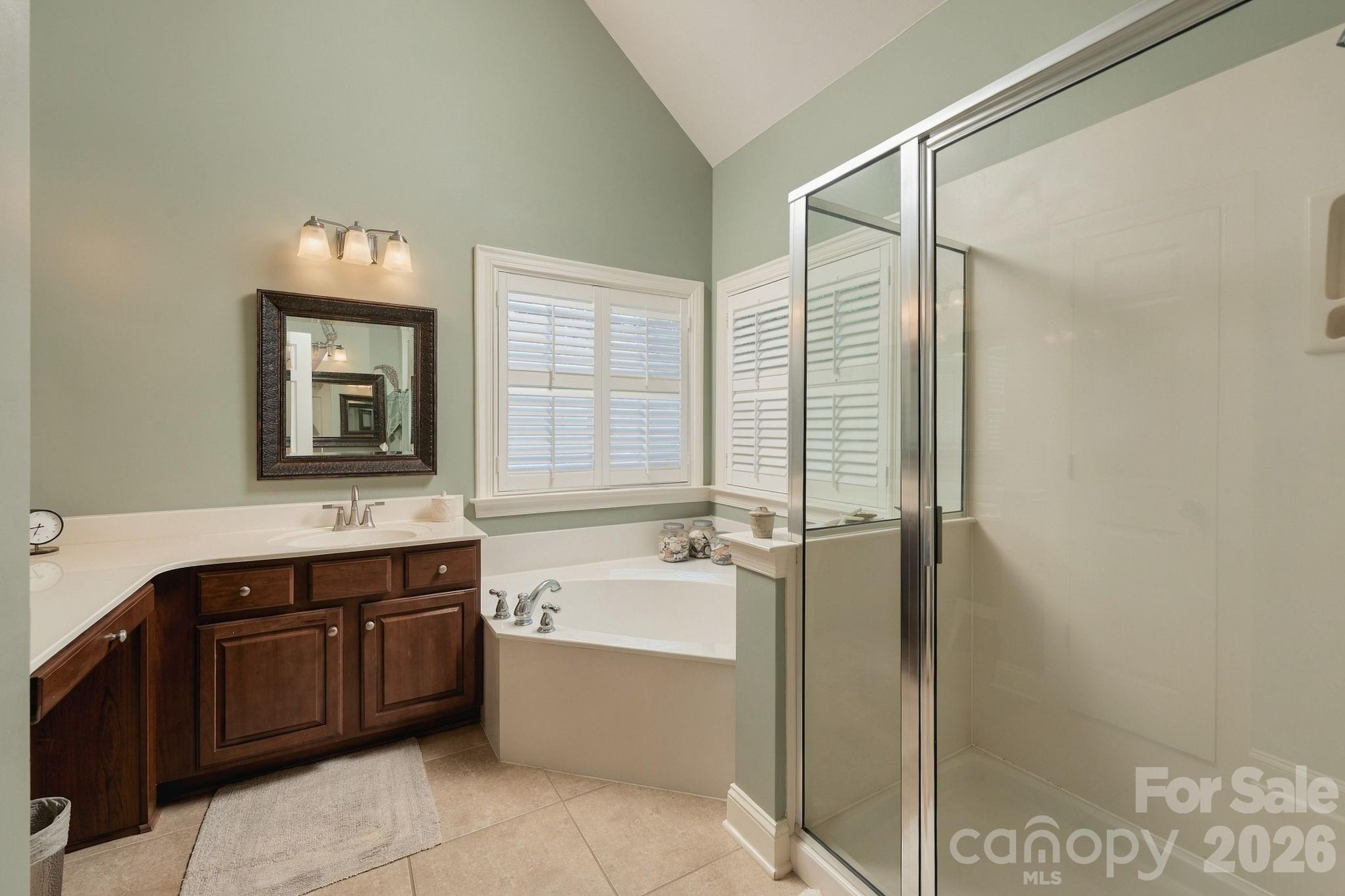 2561 Fallbrook Place Property Photo 29