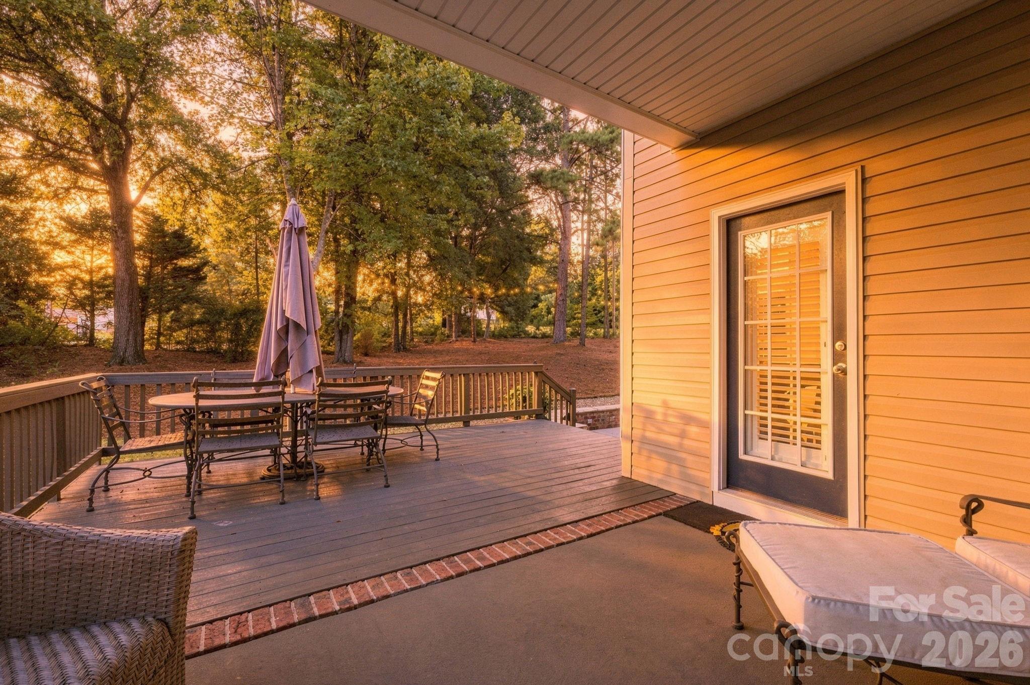 2561 Fallbrook Place Property Photo 31