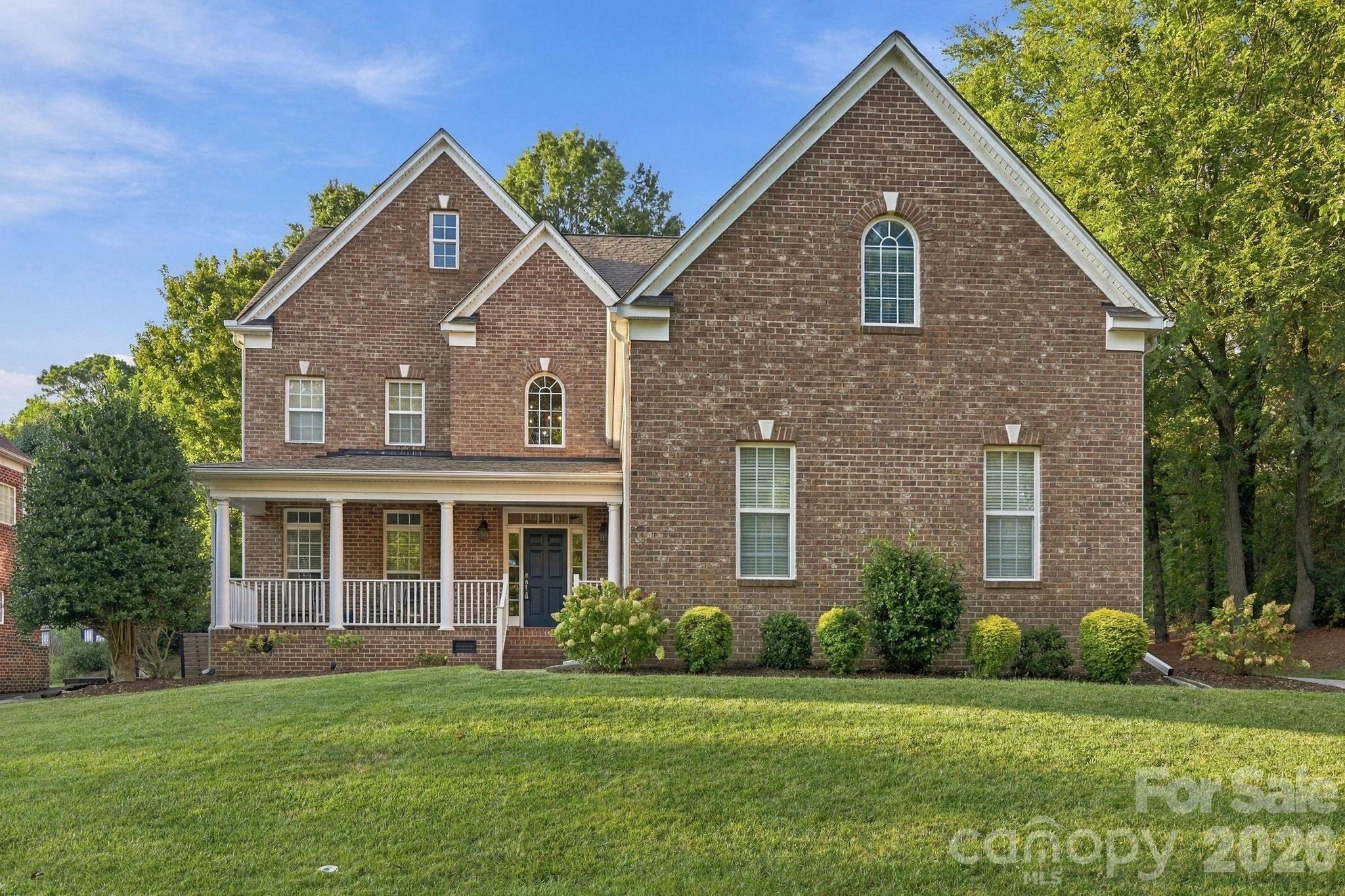 2561 Fallbrook Place Property Photo 37