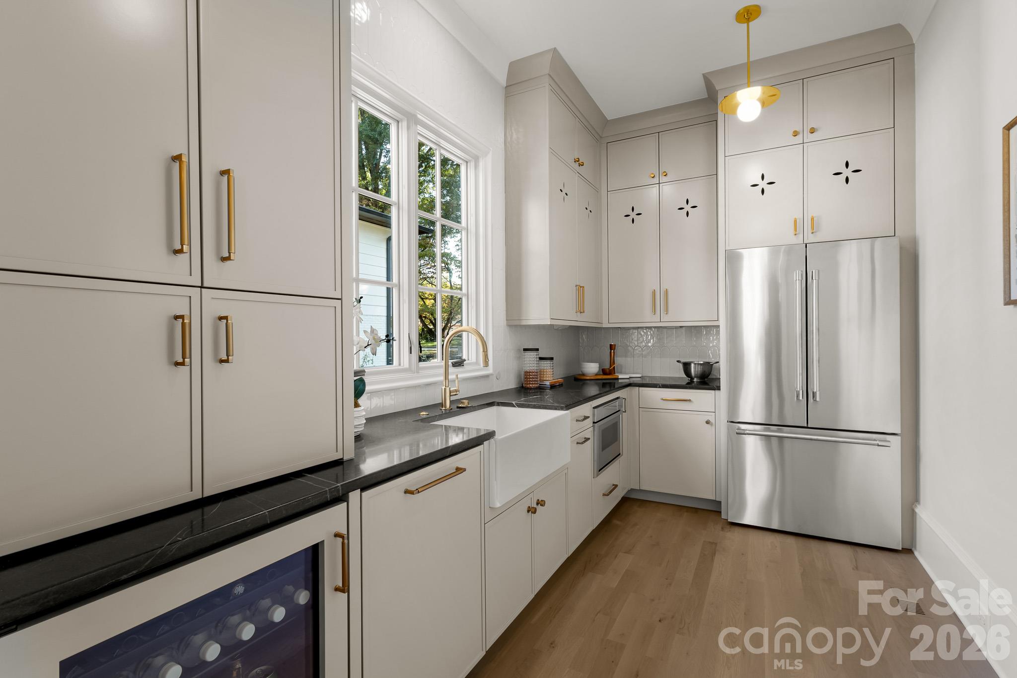 542 Lansdowne Road Property Photo 10