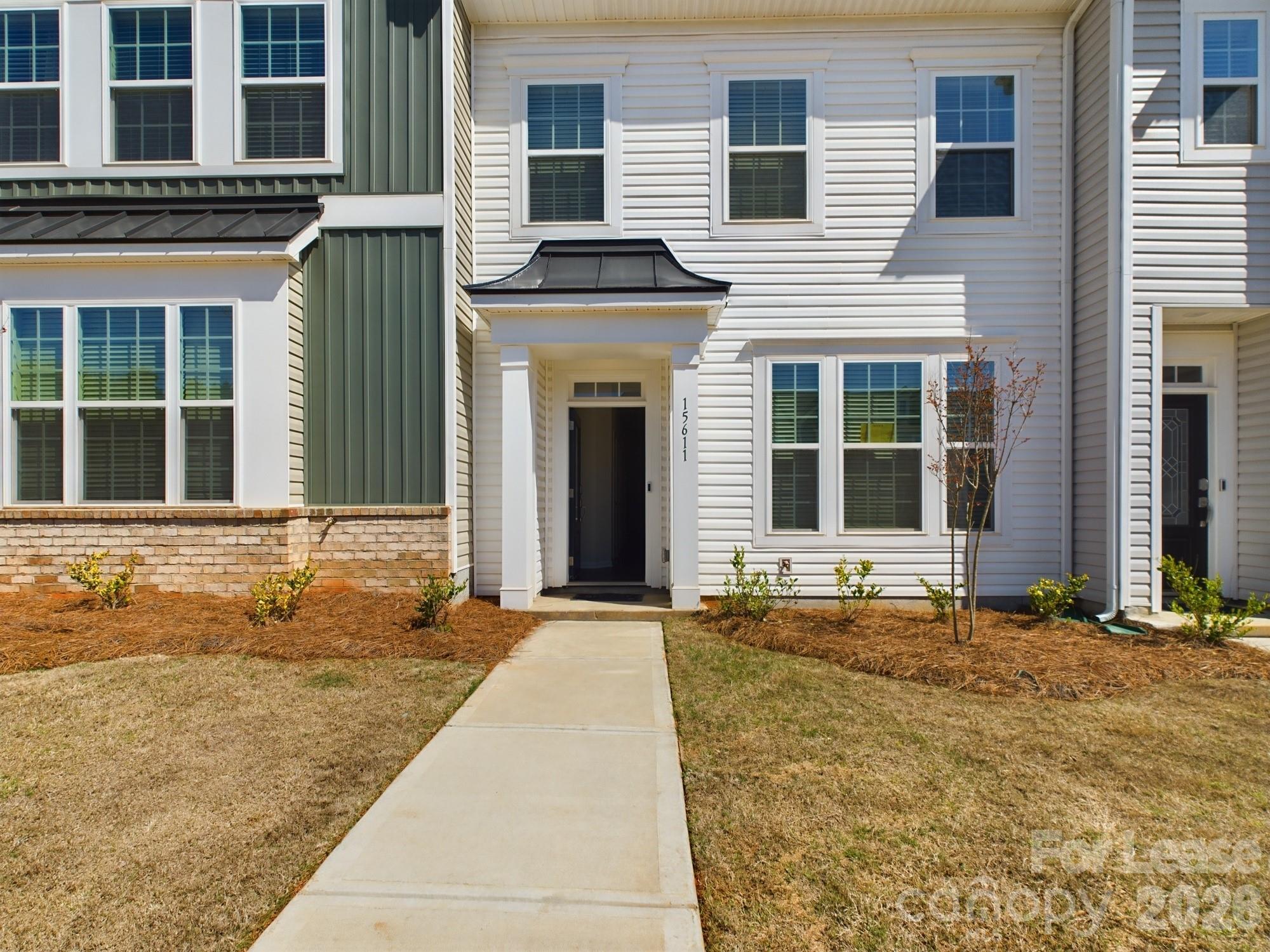 15611 Country House Street Property Photo 1