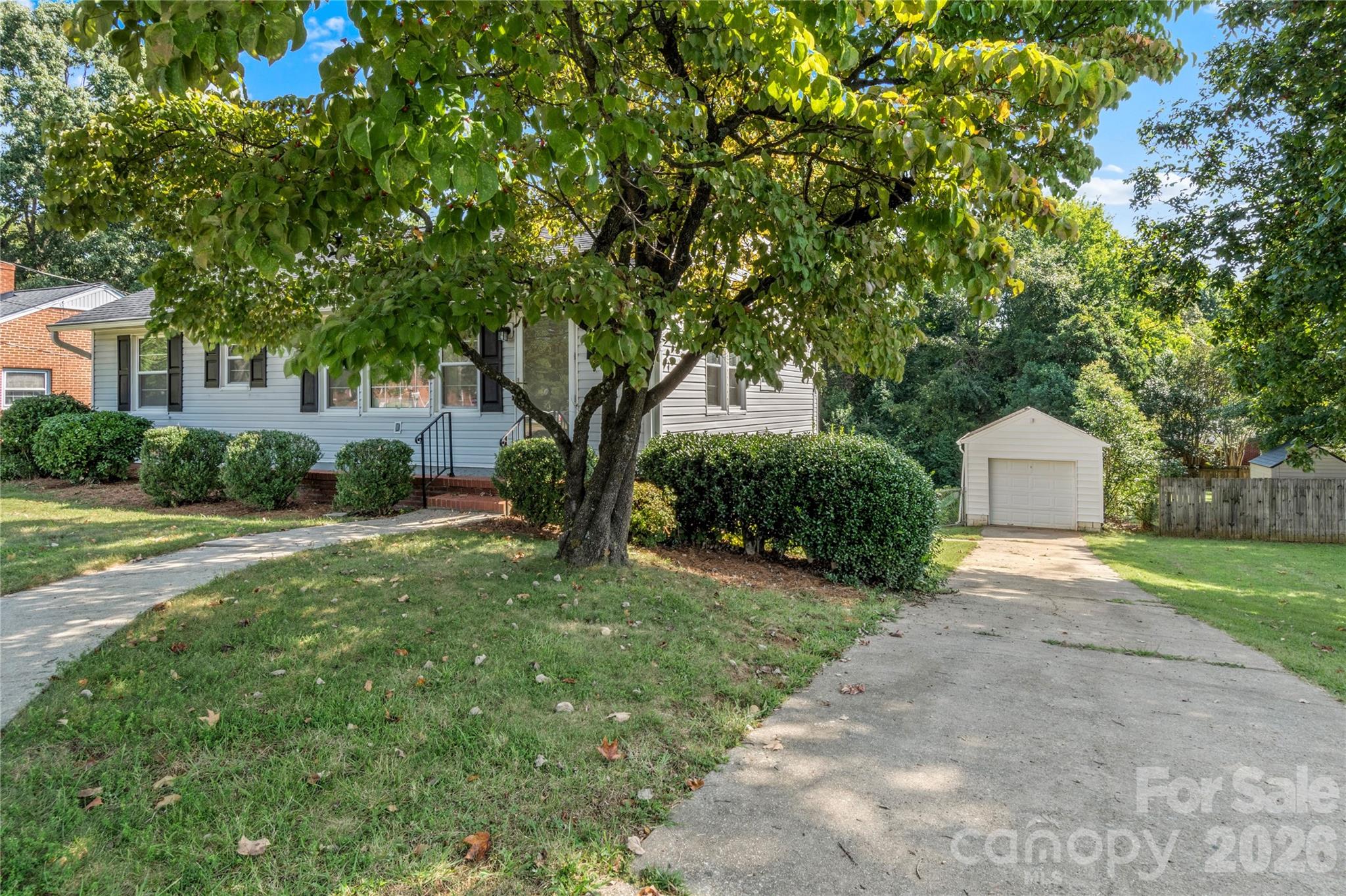 1248 Bolton Street Property Photo 2