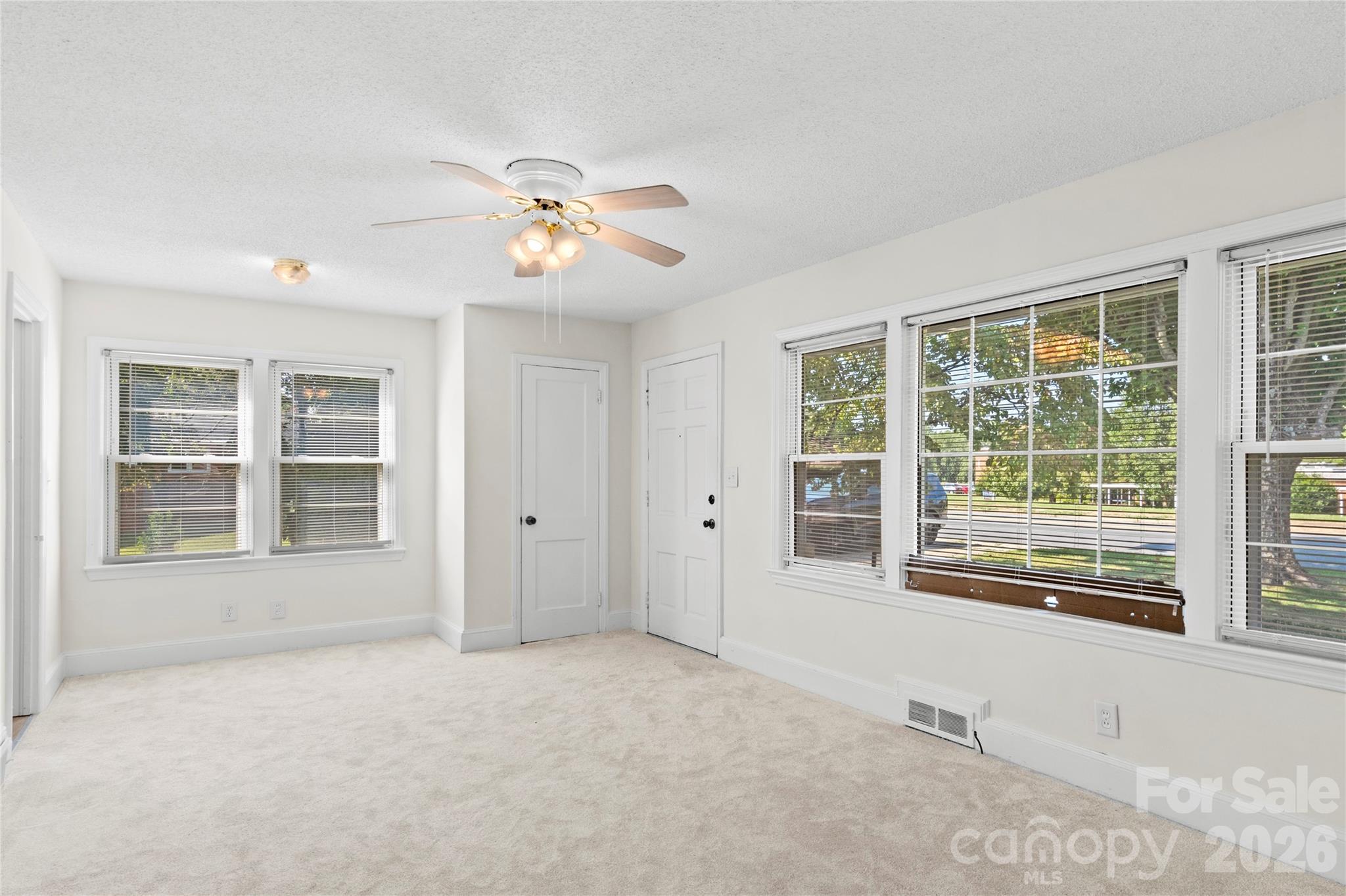 1248 Bolton Street Property Photo 10