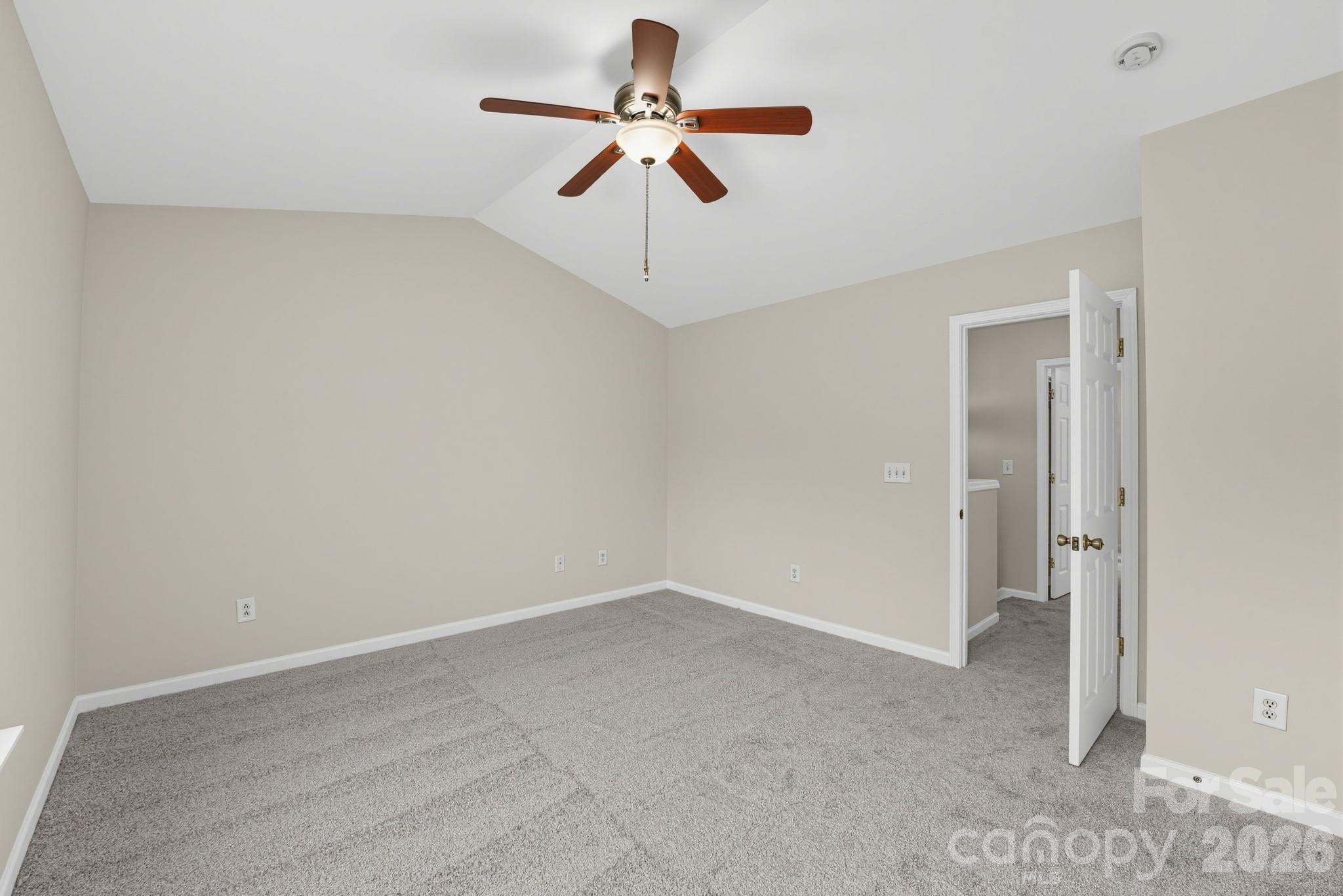 1527 Maypine Commons Way Property Photo 9