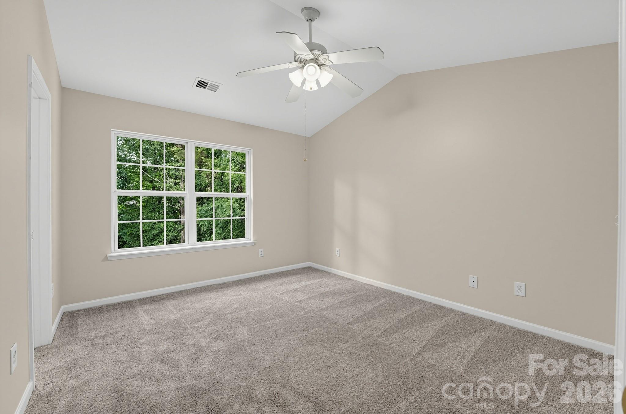 1527 Maypine Commons Way Property Photo 12