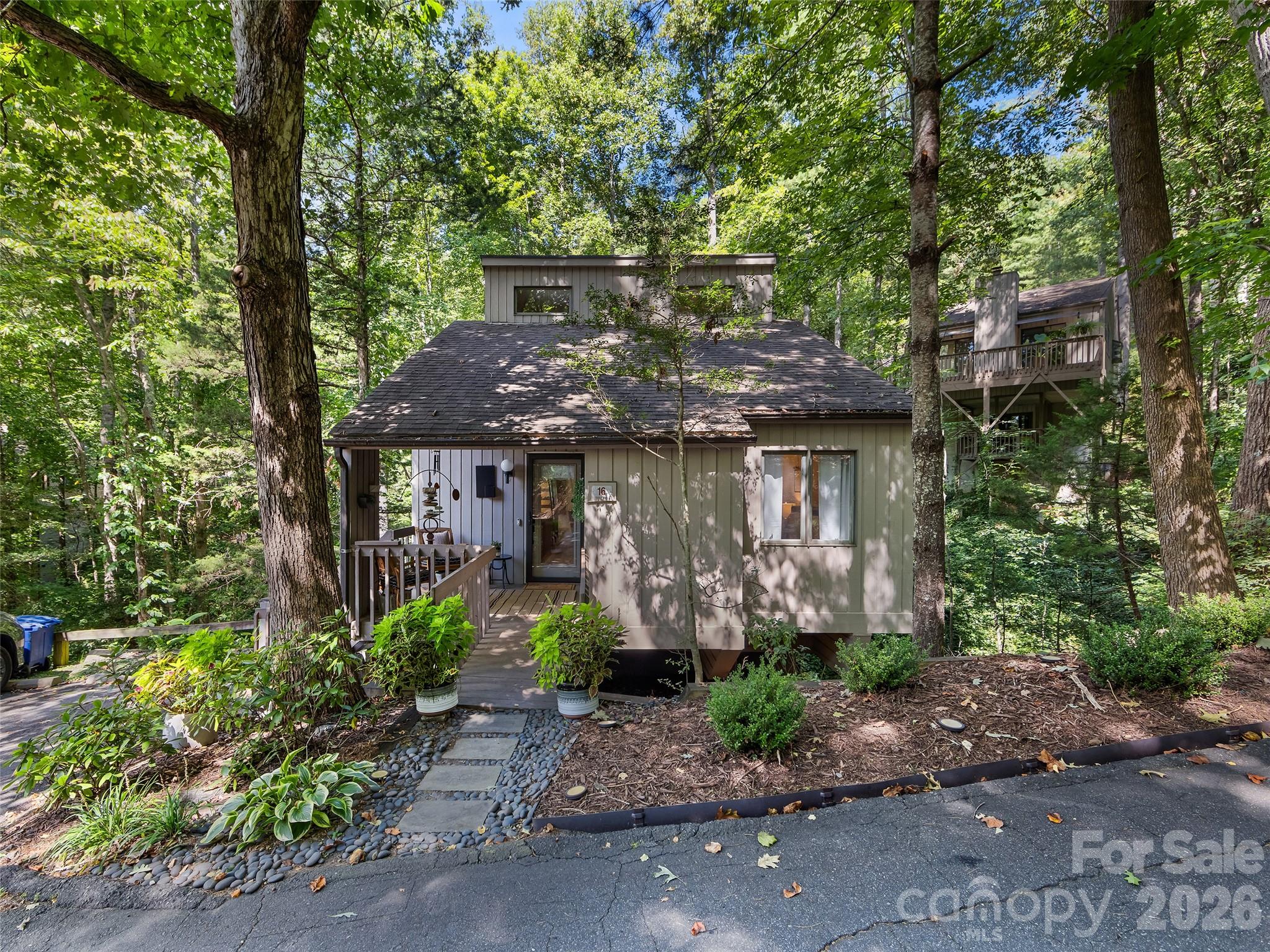 16 Cedarwood Drive Property Photo 1